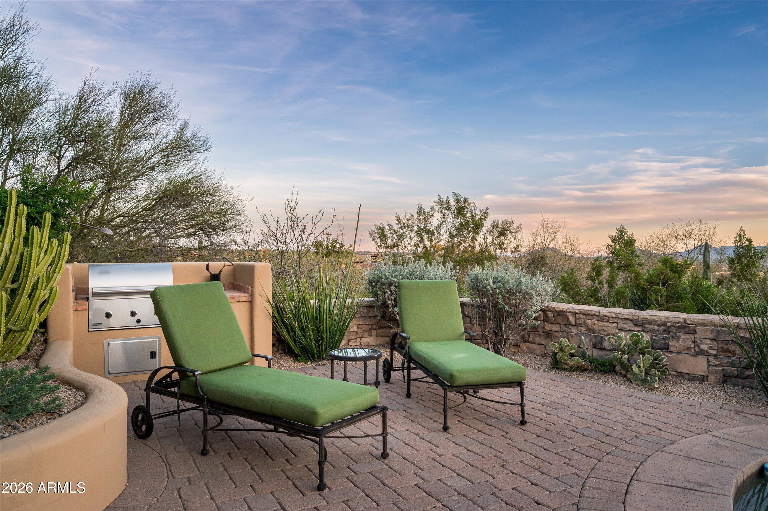 Desert mountain - Residential