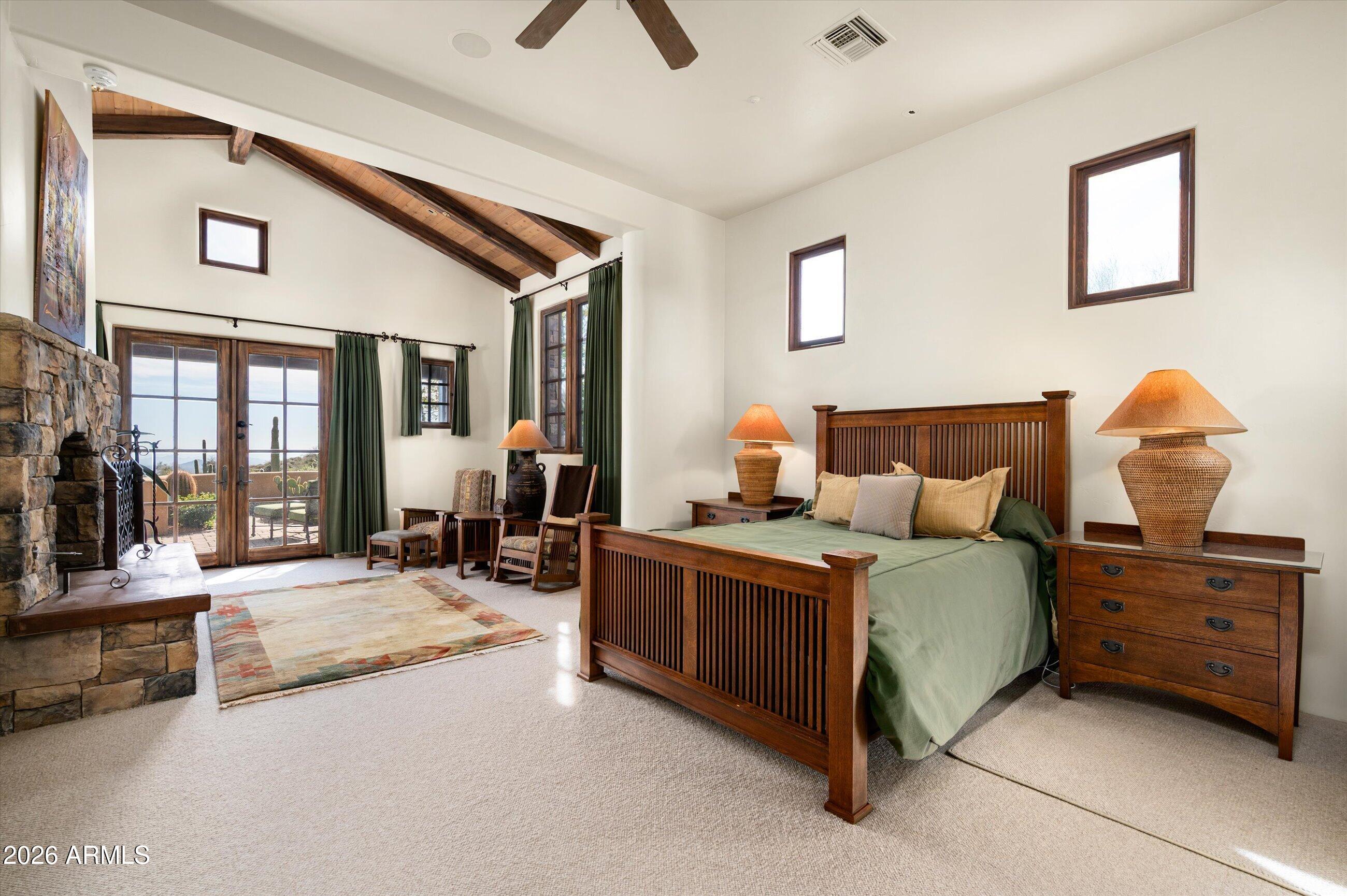 Desert mountain - Residential