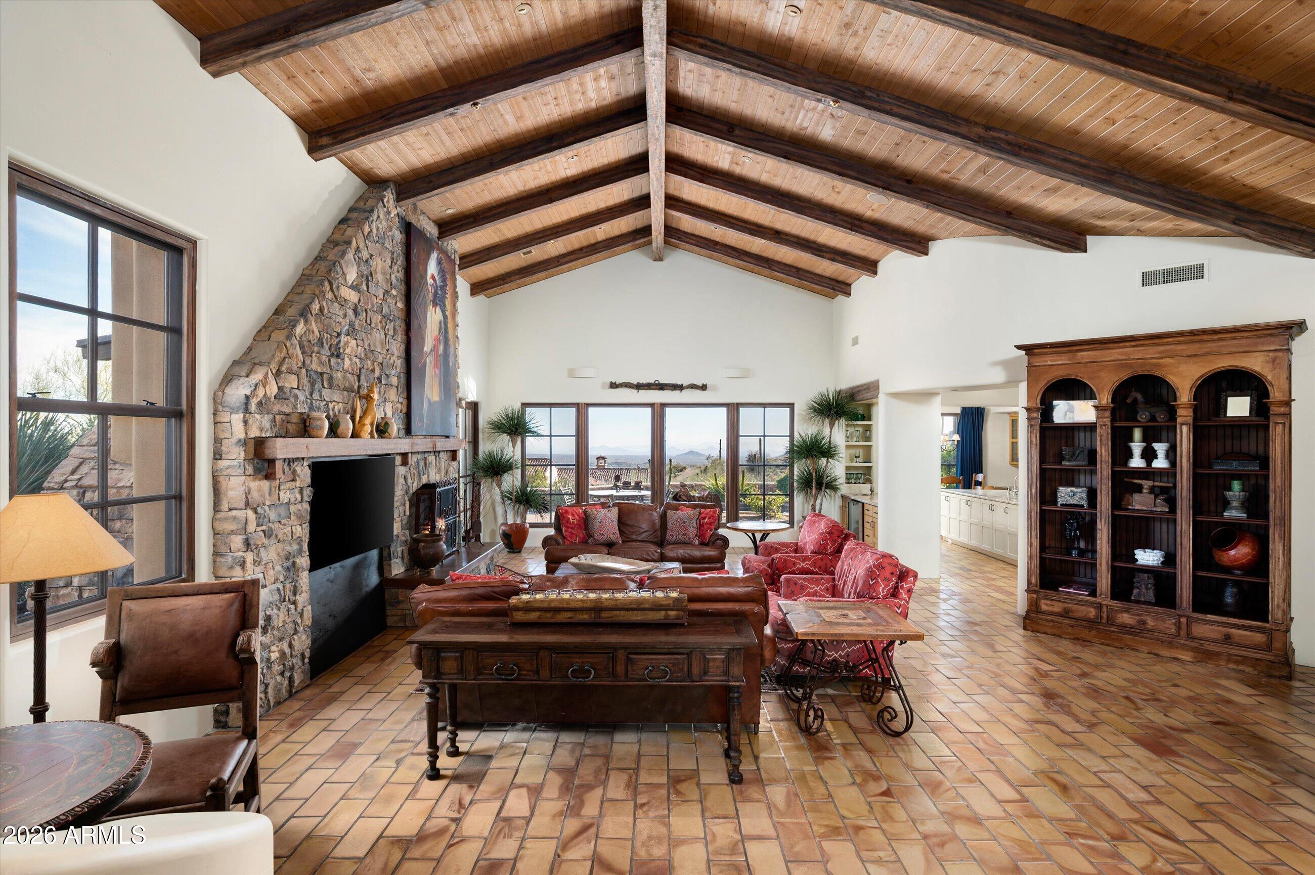 Desert mountain - Residential