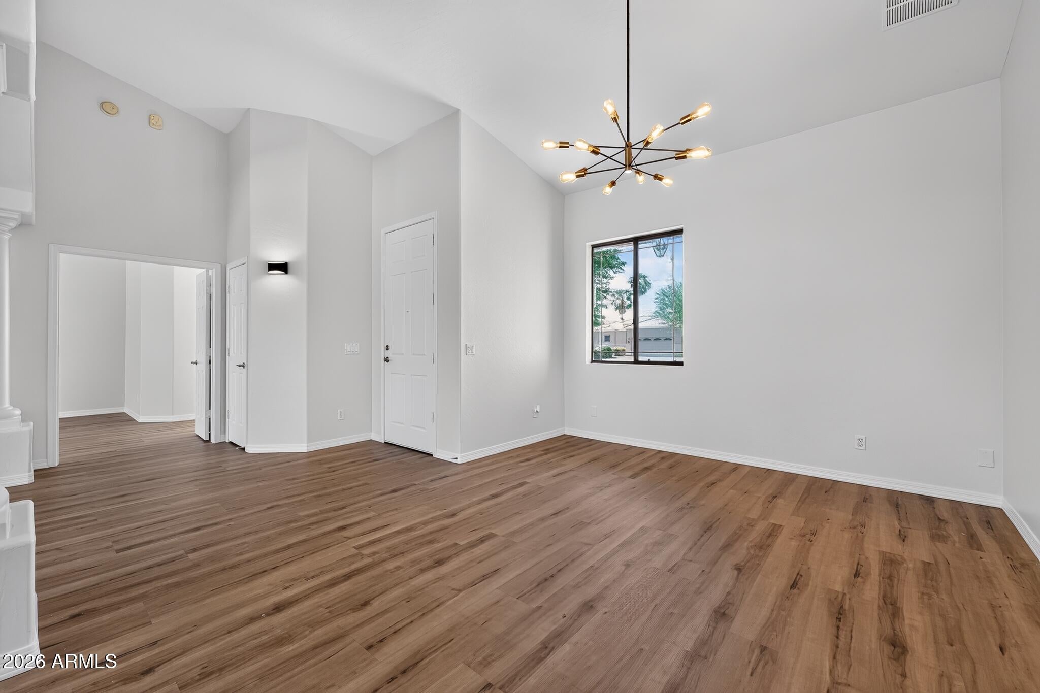 48 E ELGIN Street