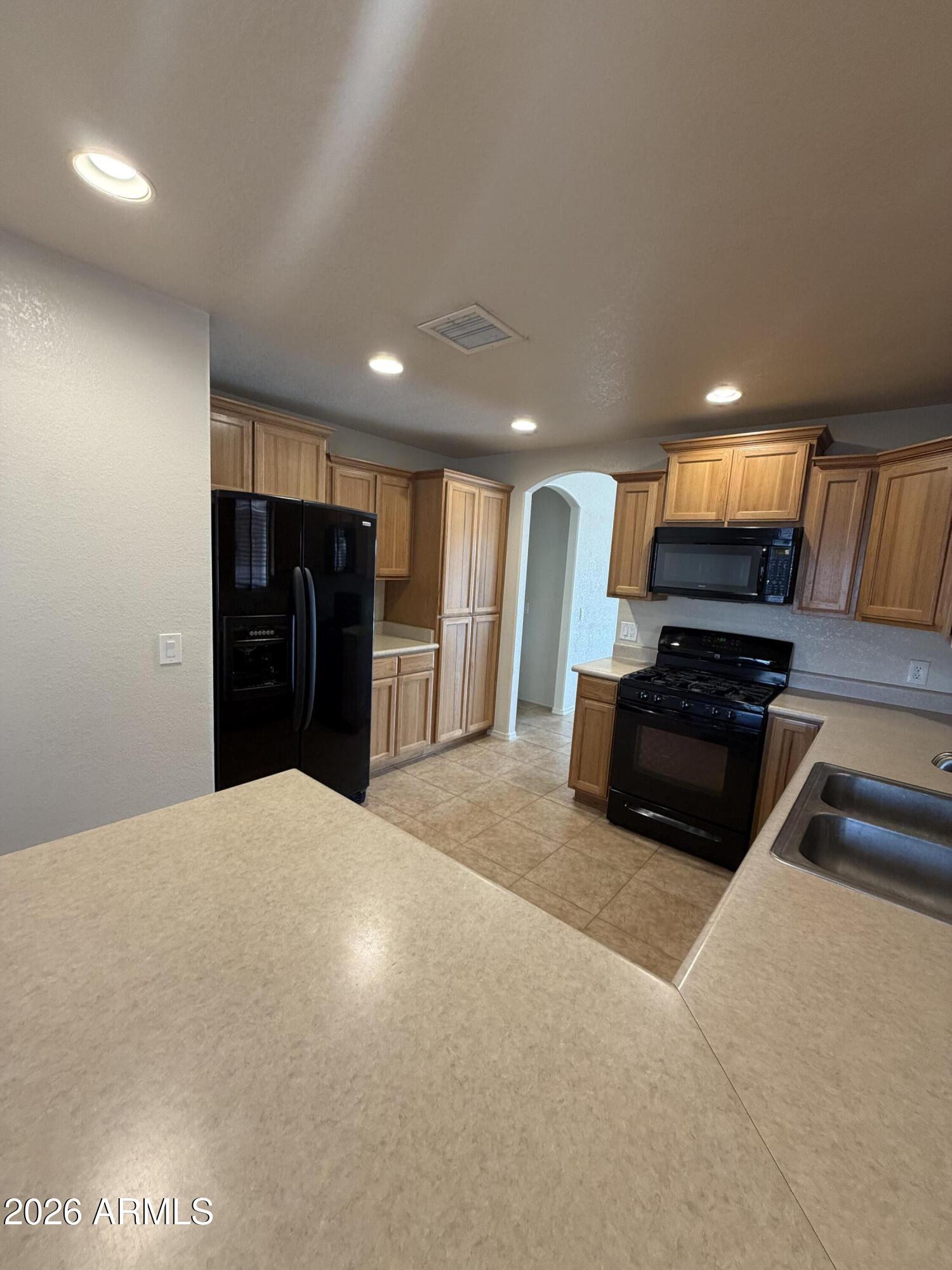 HOLIDAY AT PDS PHASE 3 AMENDED - Residential Lease