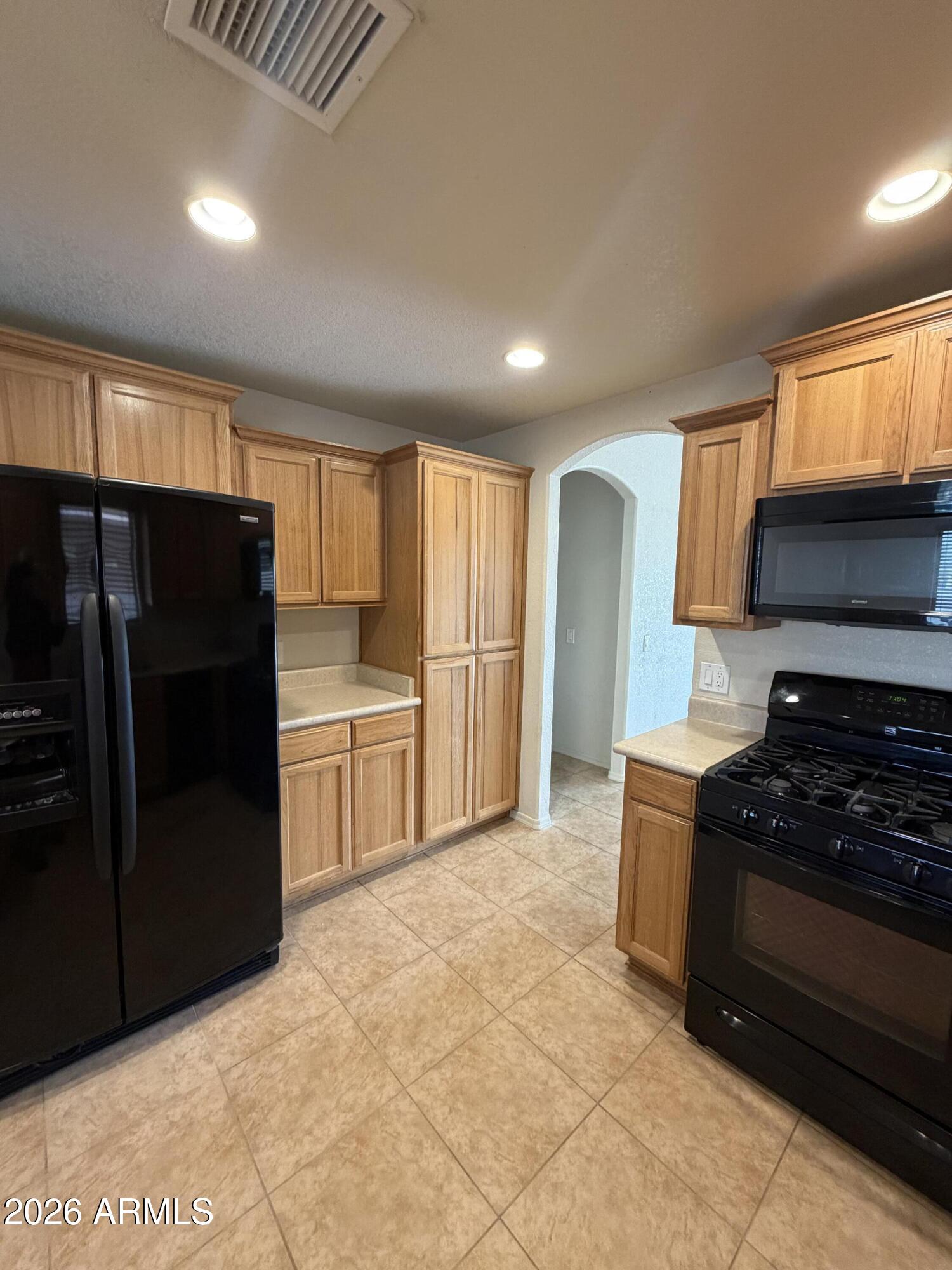 HOLIDAY AT PDS PHASE 3 AMENDED - Residential Lease