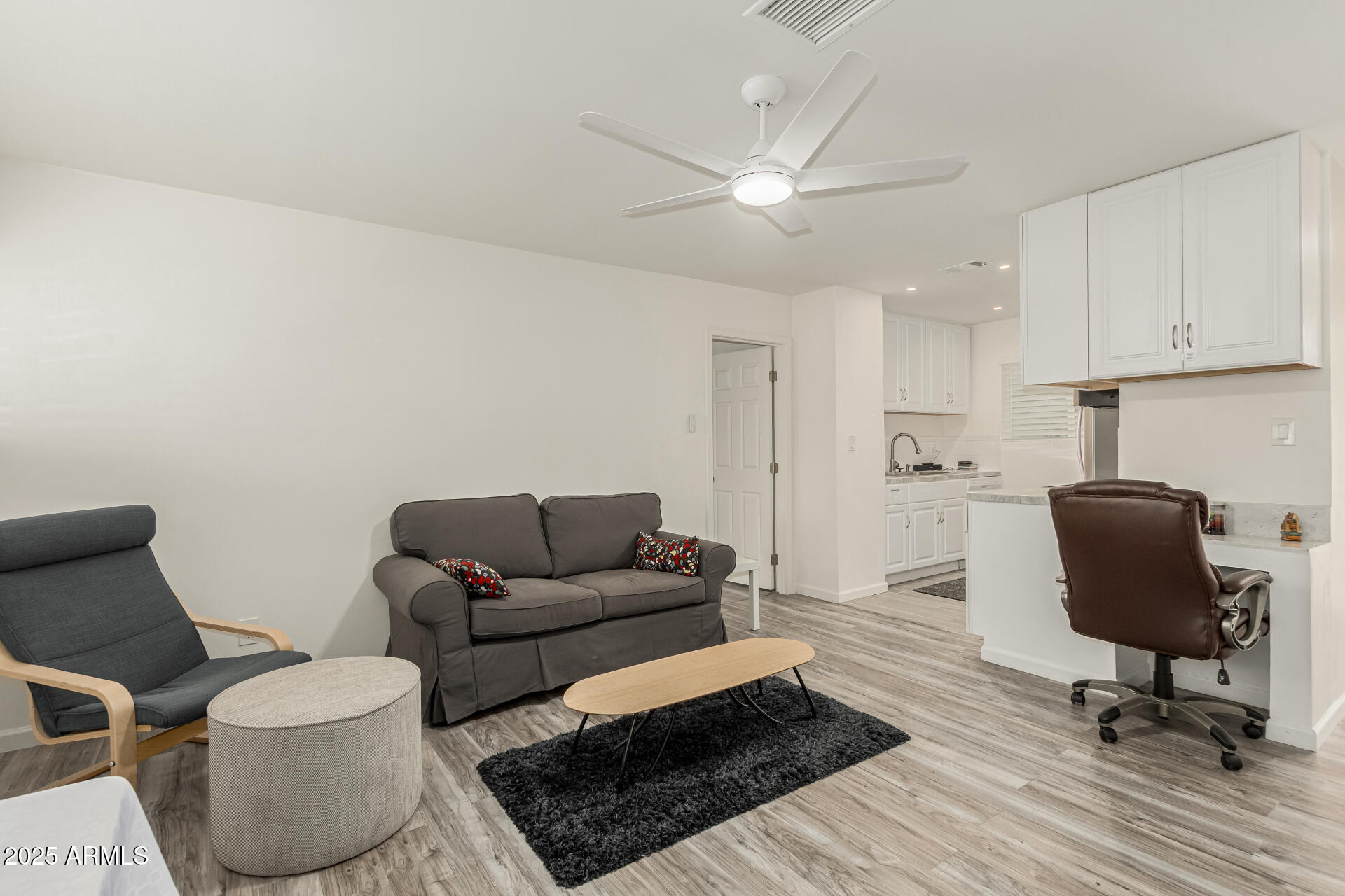 SCOTTSDALE EAST - Residential