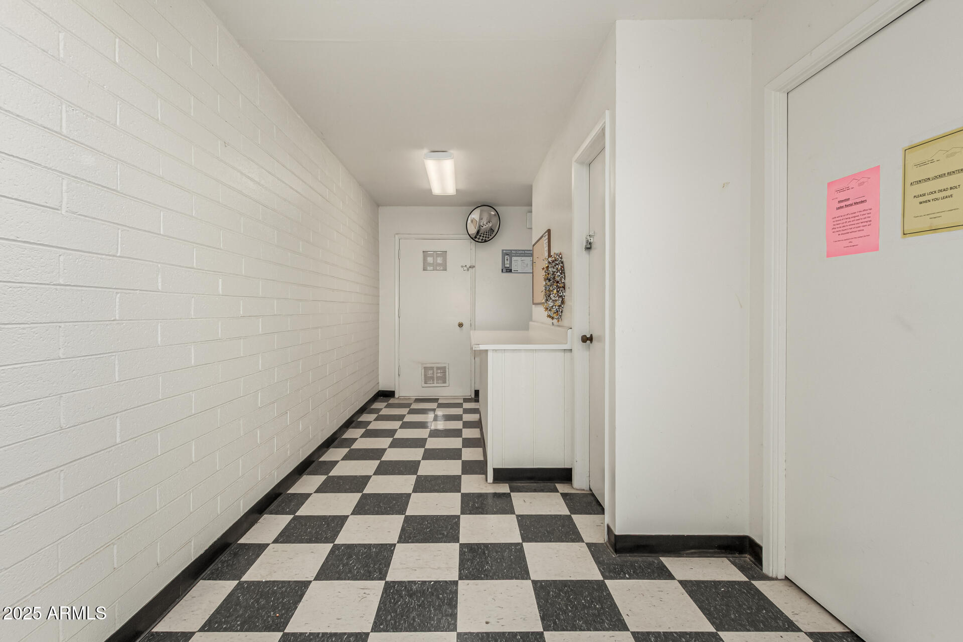 SCOTTSDALE EAST - Residential