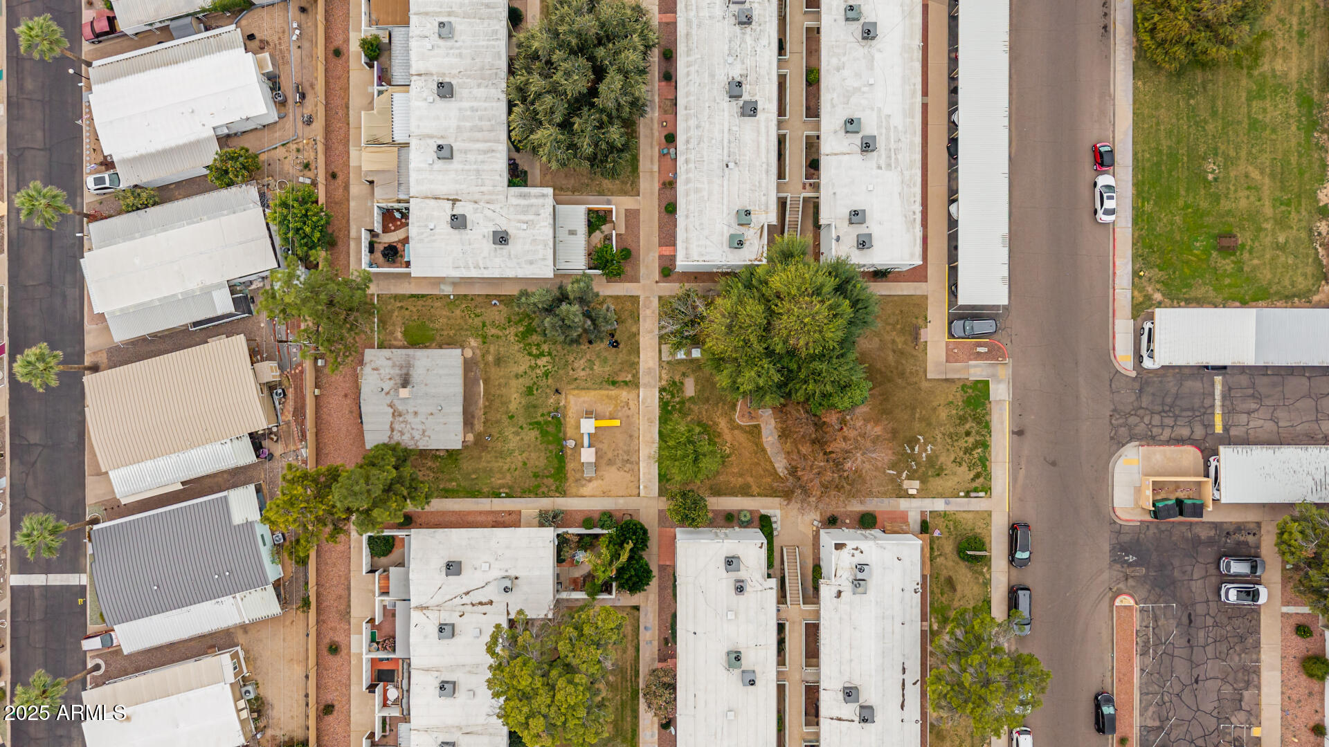SCOTTSDALE EAST - Residential