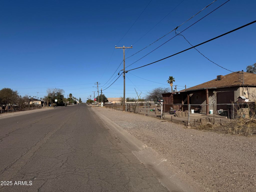 Photo of 216 W 3rd Place #10, Eloy, AZ 85131 (MLS # 6837203)