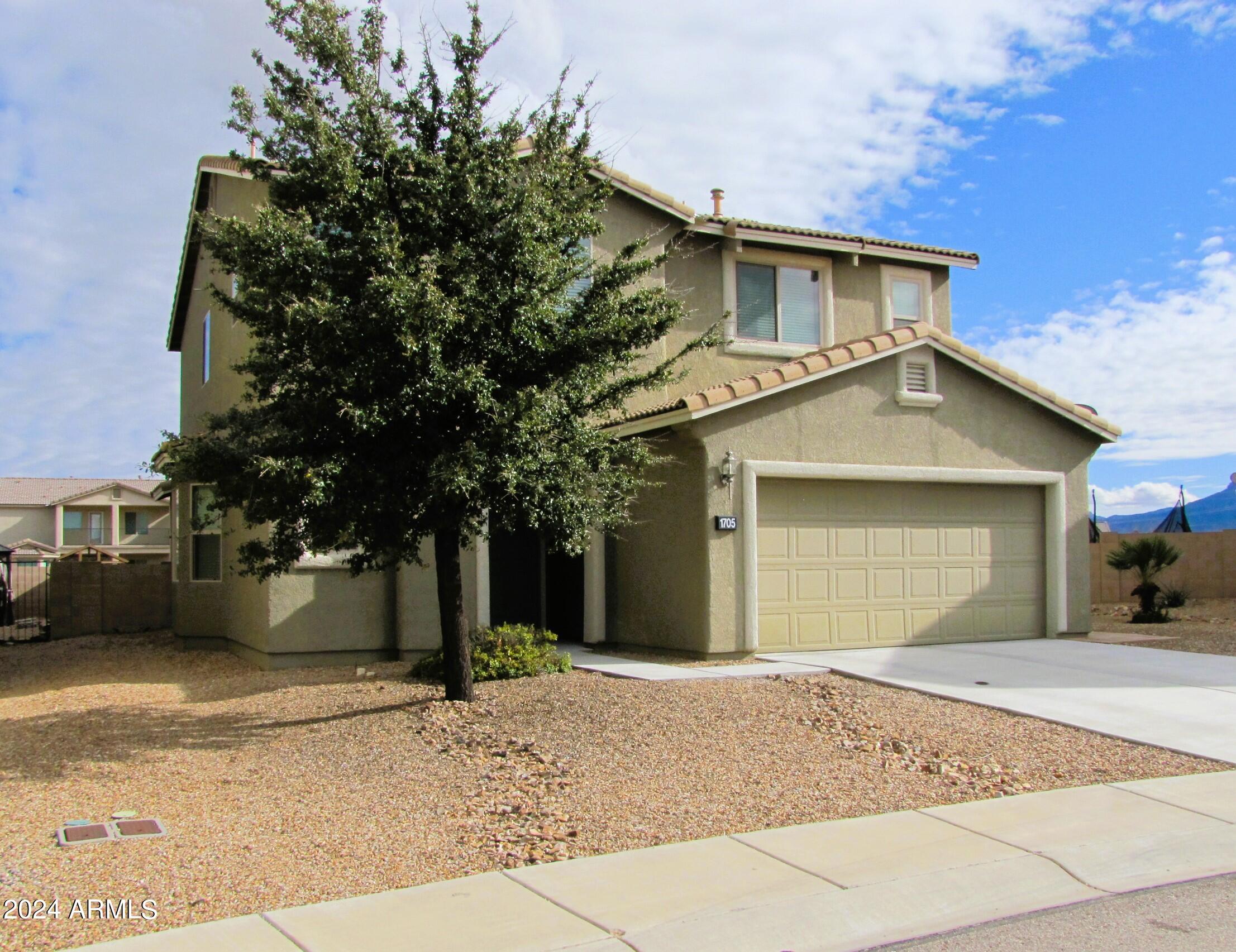 SUMMIT HEIGHTS - Residential Lease