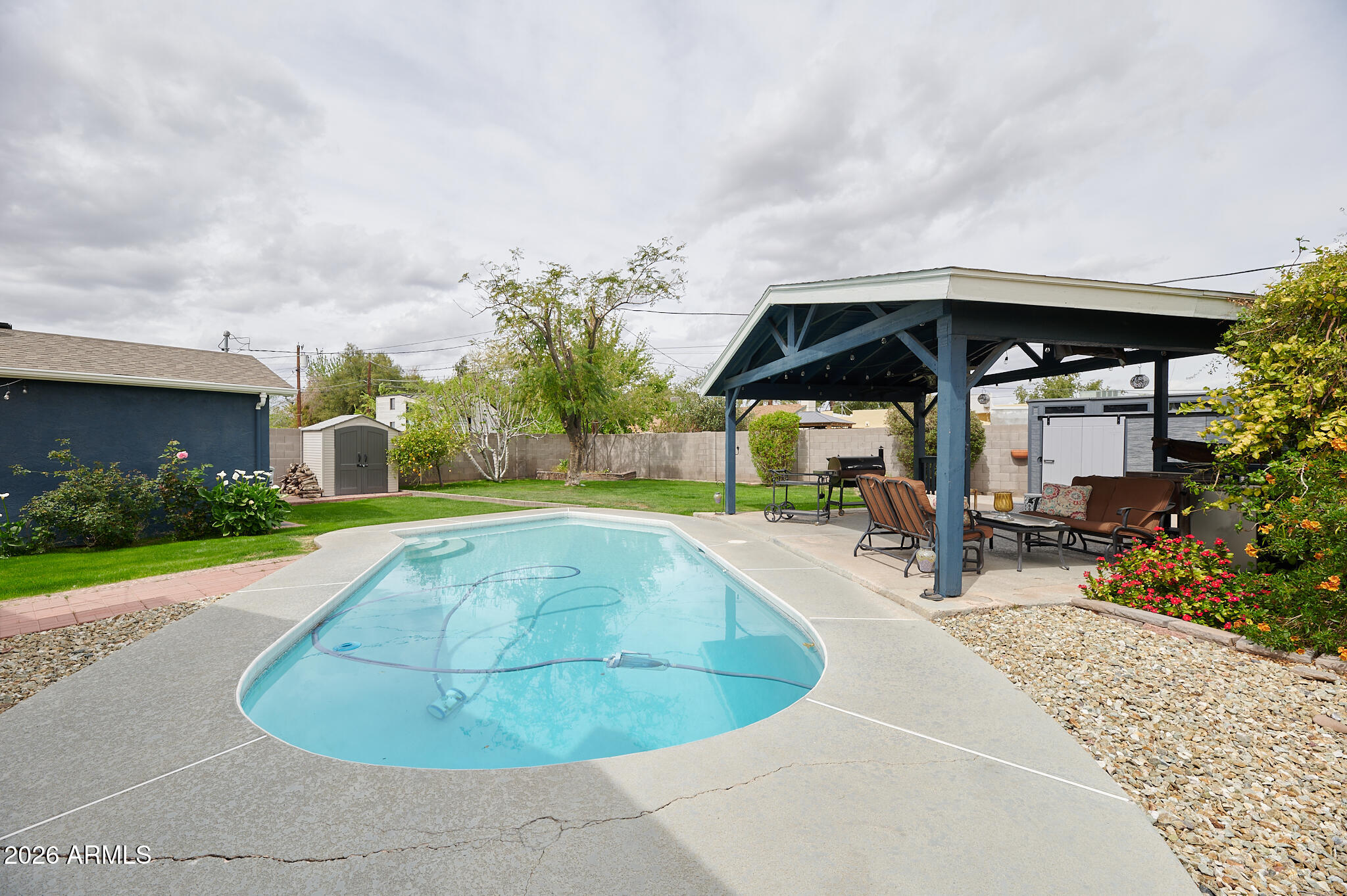 1708 E Montebello Avenue