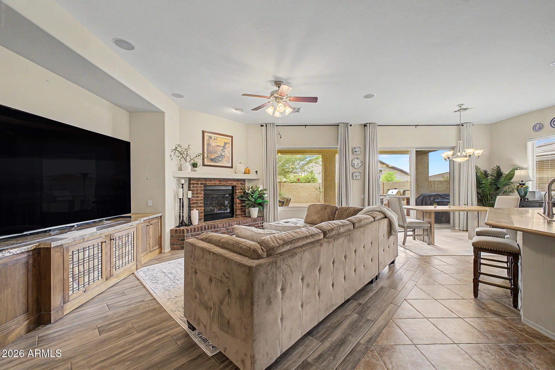 42823 N COURAGE Trail