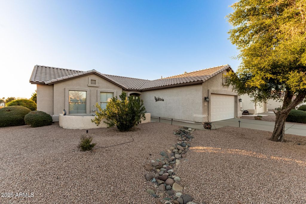 Photo of 6680 S Tamarron Way, Chandler, AZ 85249 (MLS # 6977599)