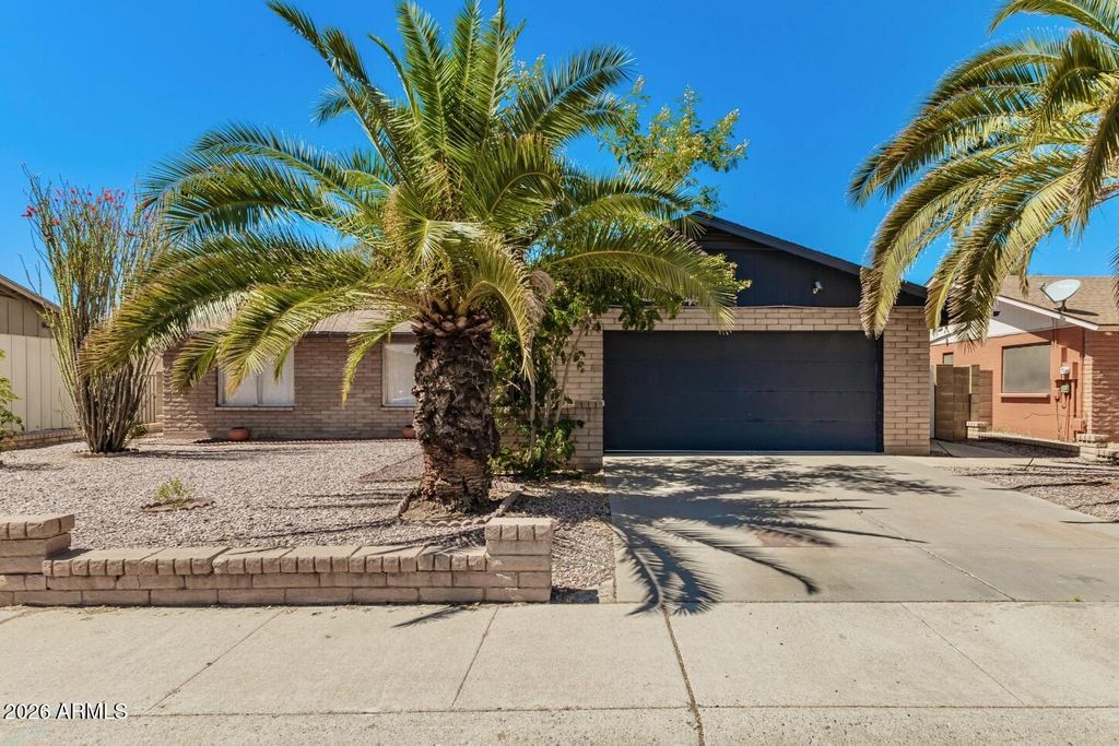 Photo of 10008 N 44th Drive, Glendale, AZ 85302 (MLS # 7003541)