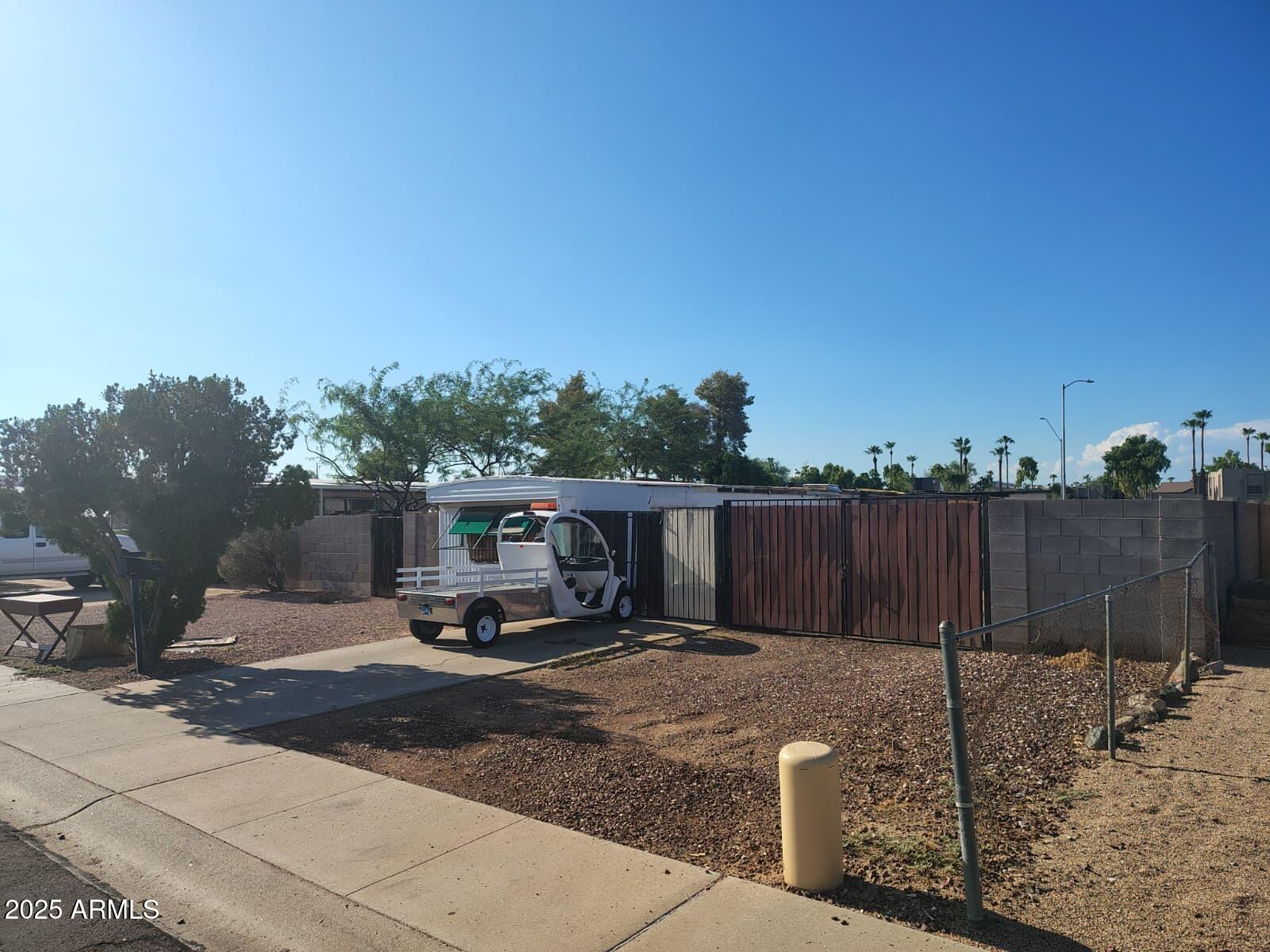 2532 E TIERRA BUENA --