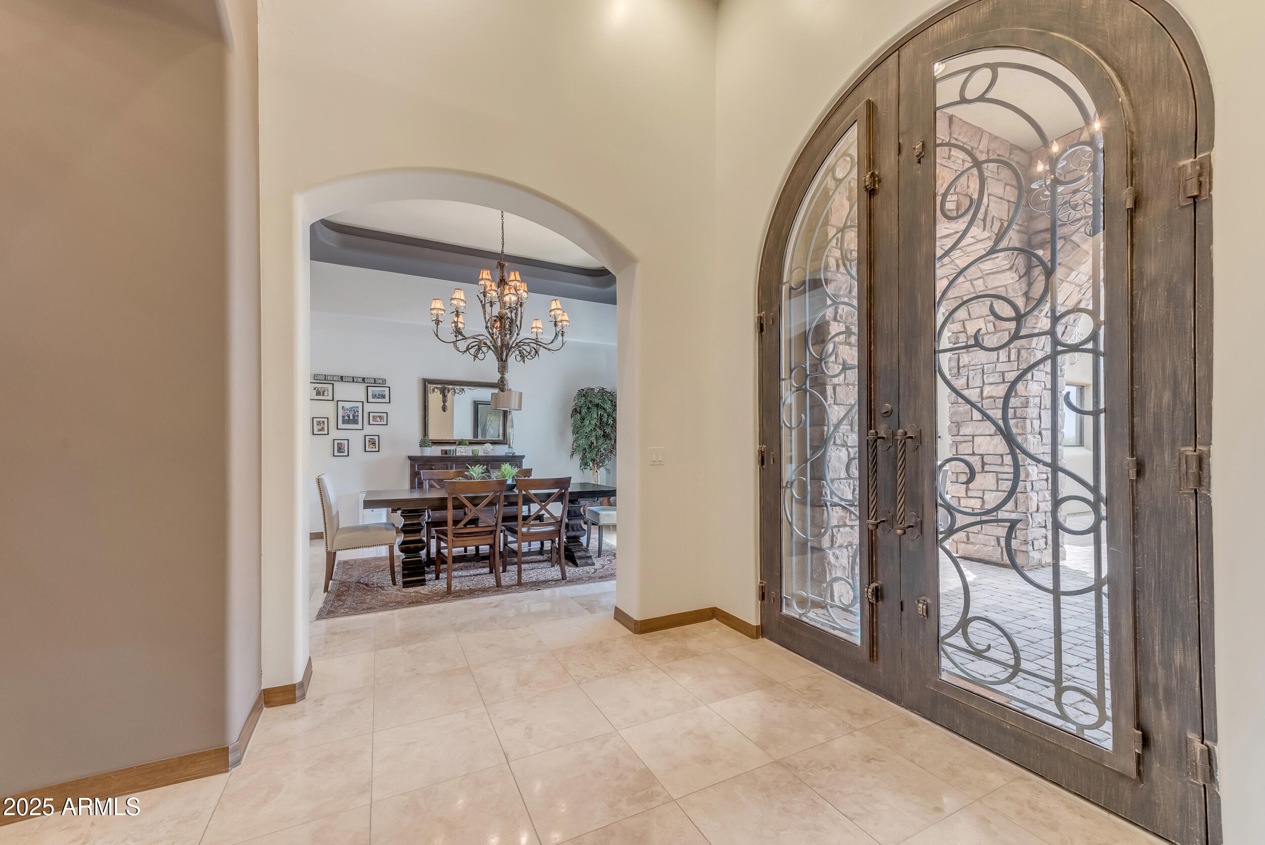 3217 N PIEDRA Circle