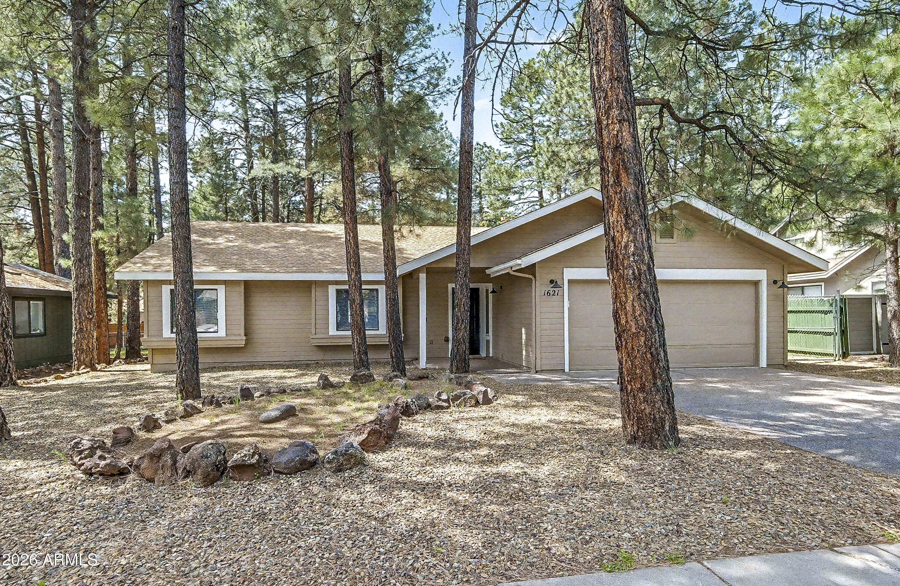 UNIVERSITY HIGHLANDS 1 - Residential