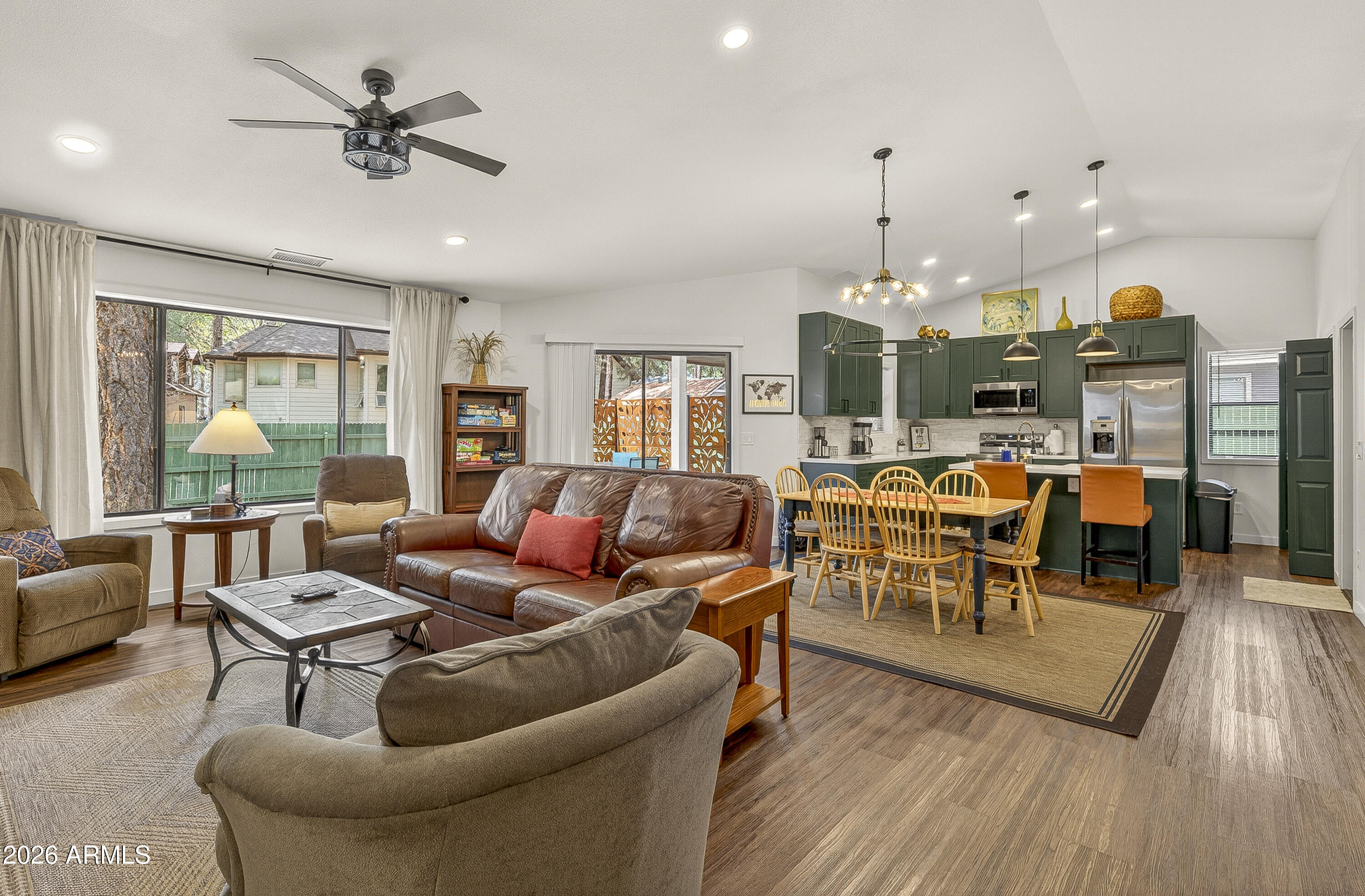 UNIVERSITY HIGHLANDS 1 - Residential