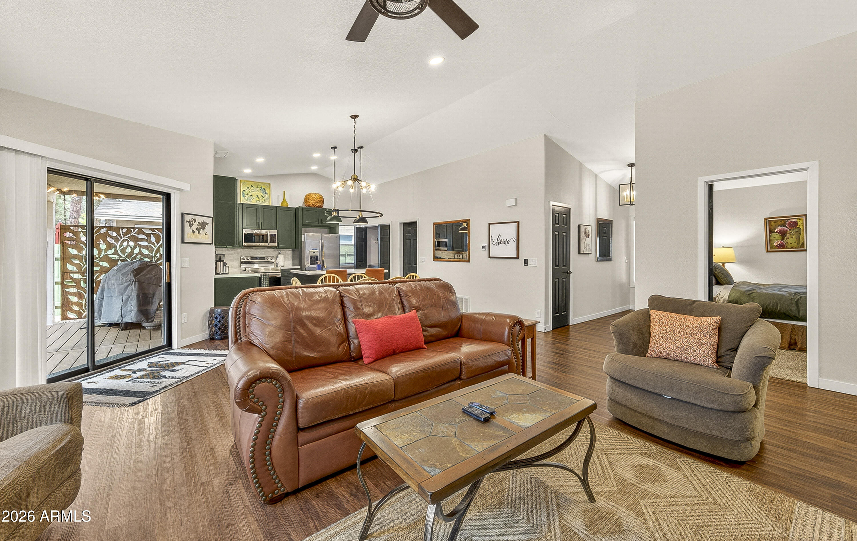 UNIVERSITY HIGHLANDS 1 - Residential