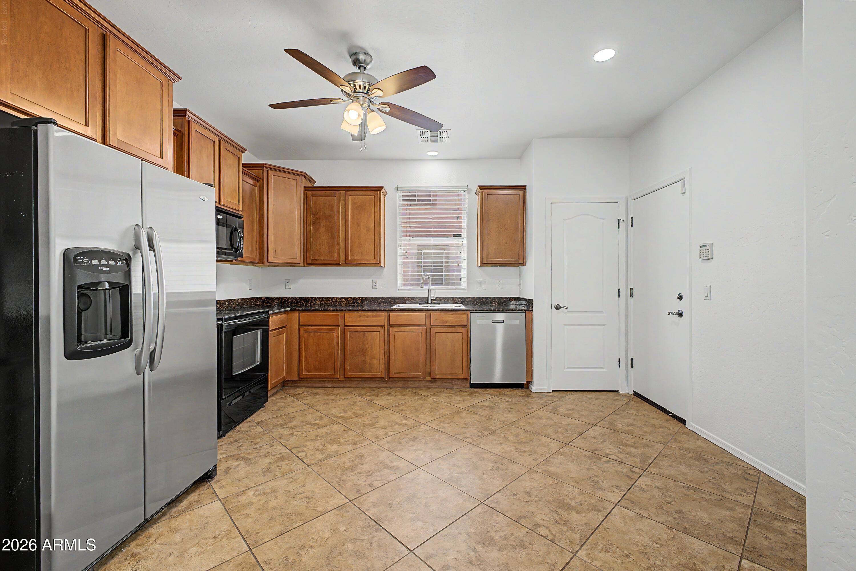 4282 E CARLA VISTA Drive