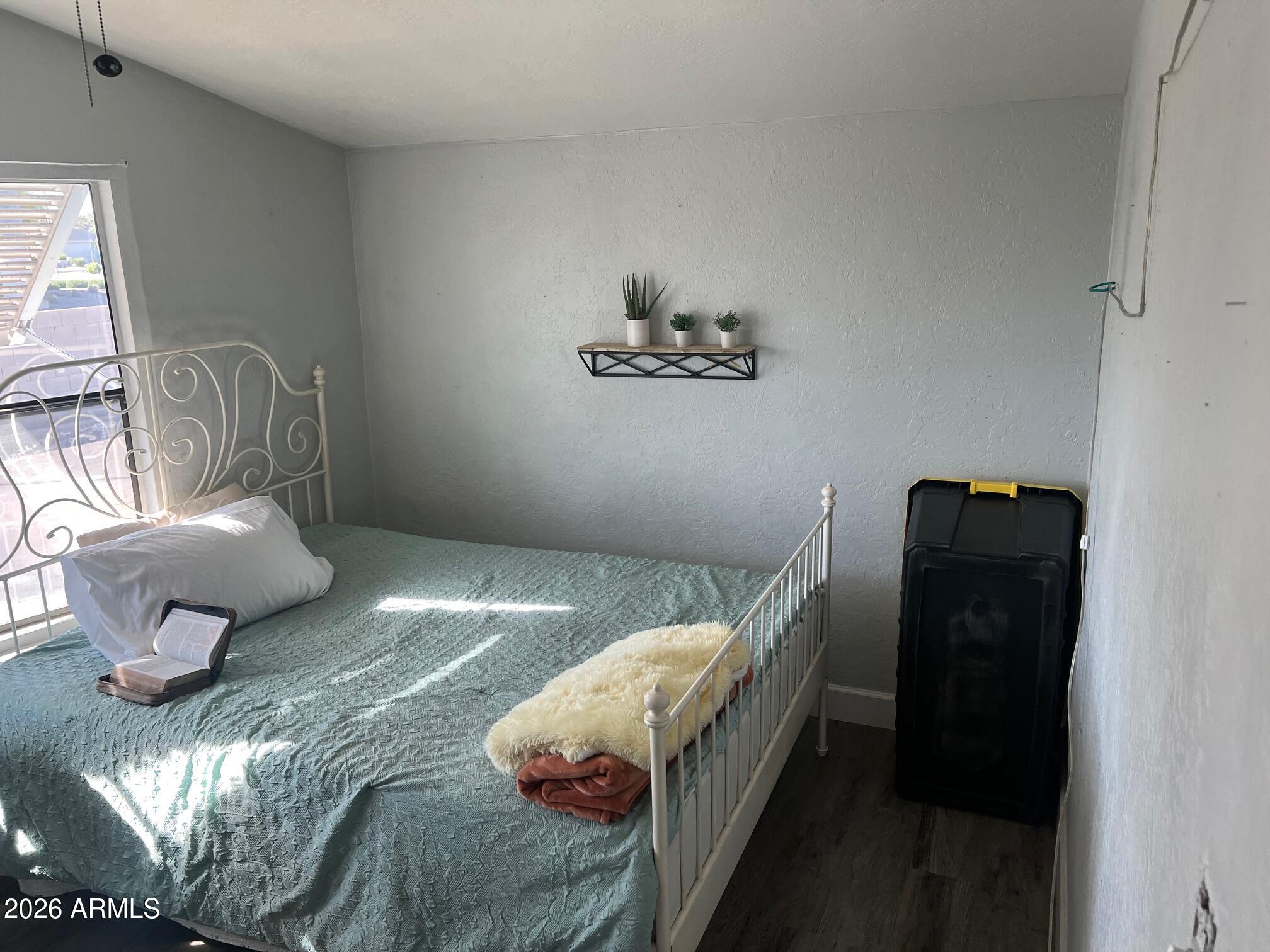 PARADISE GROVES MANUFACTURED HOME PARK - Residential