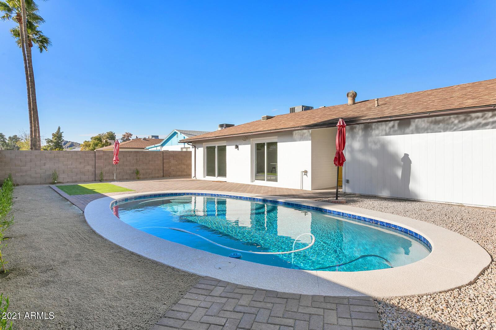 2333 E Paradise Drive