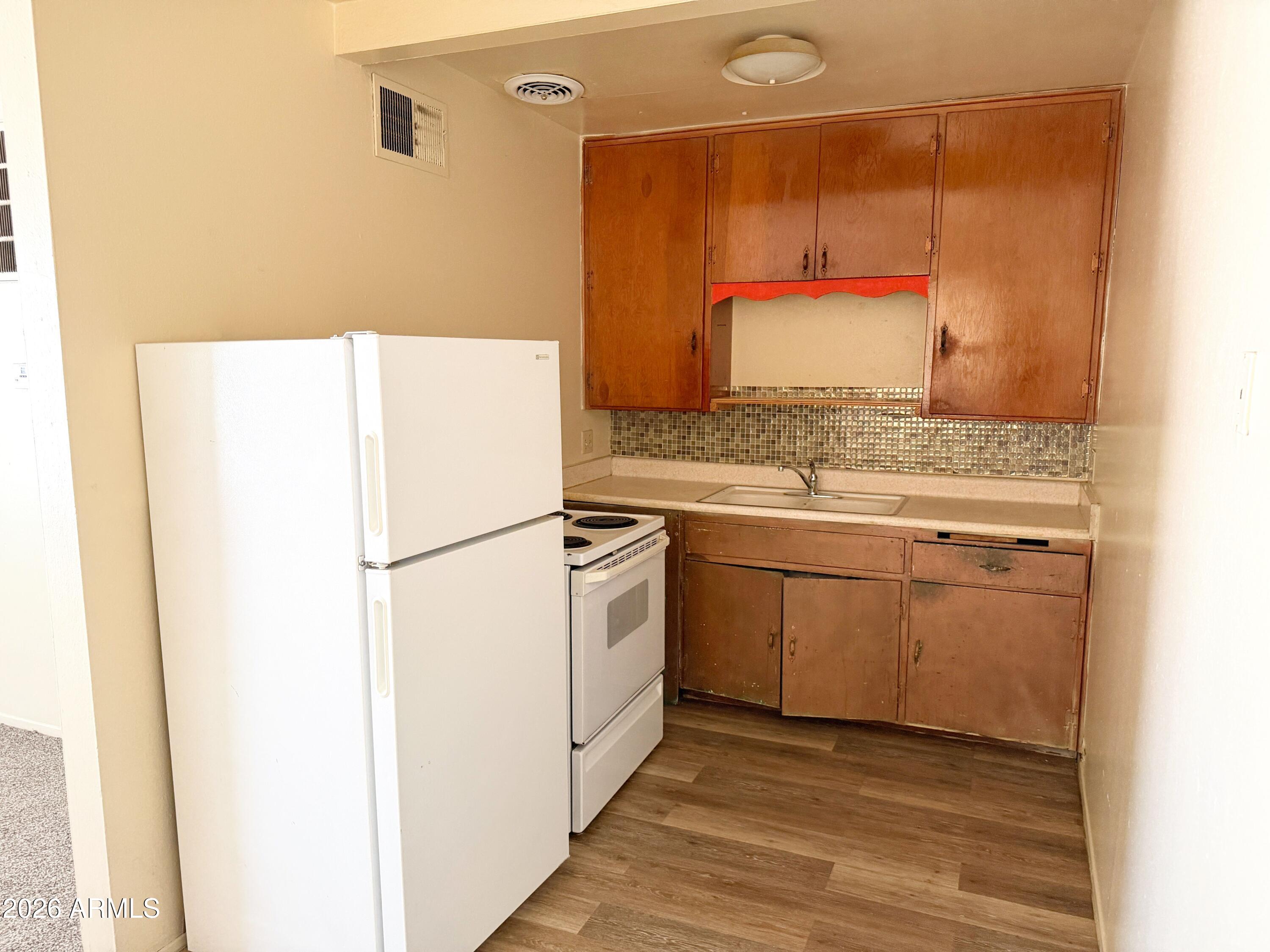 1211 W Apache Trail Apt N