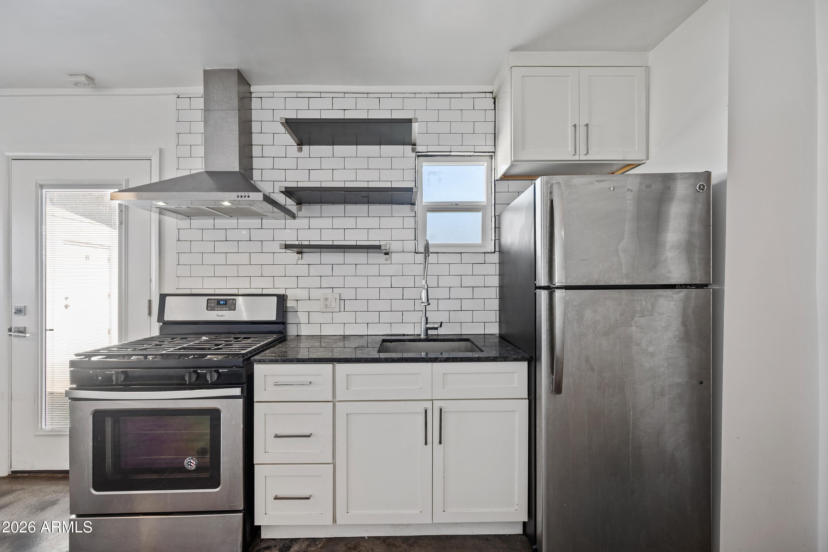 3615 N 15th Avenue 23