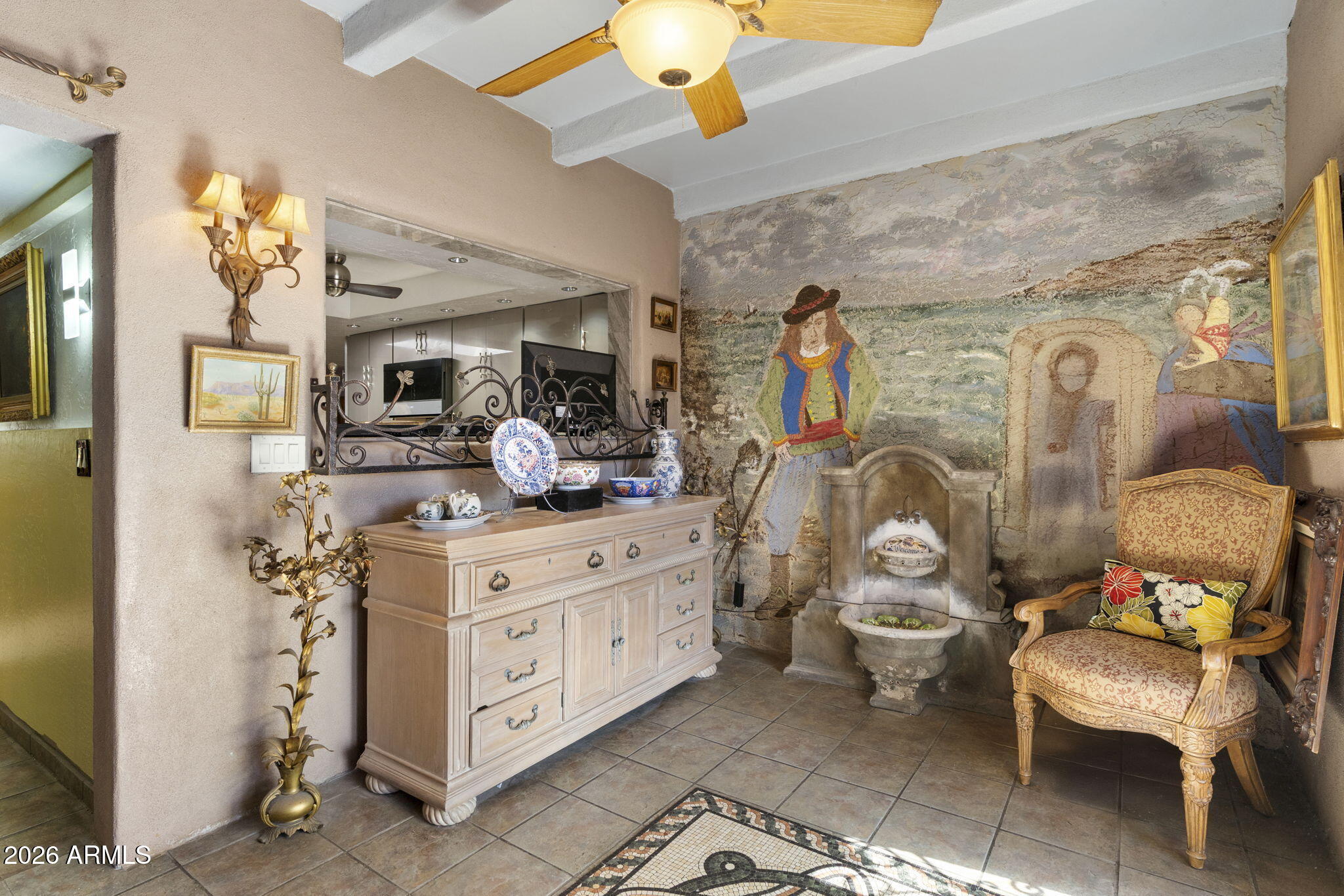 8018 E VISTA BONITA Drive