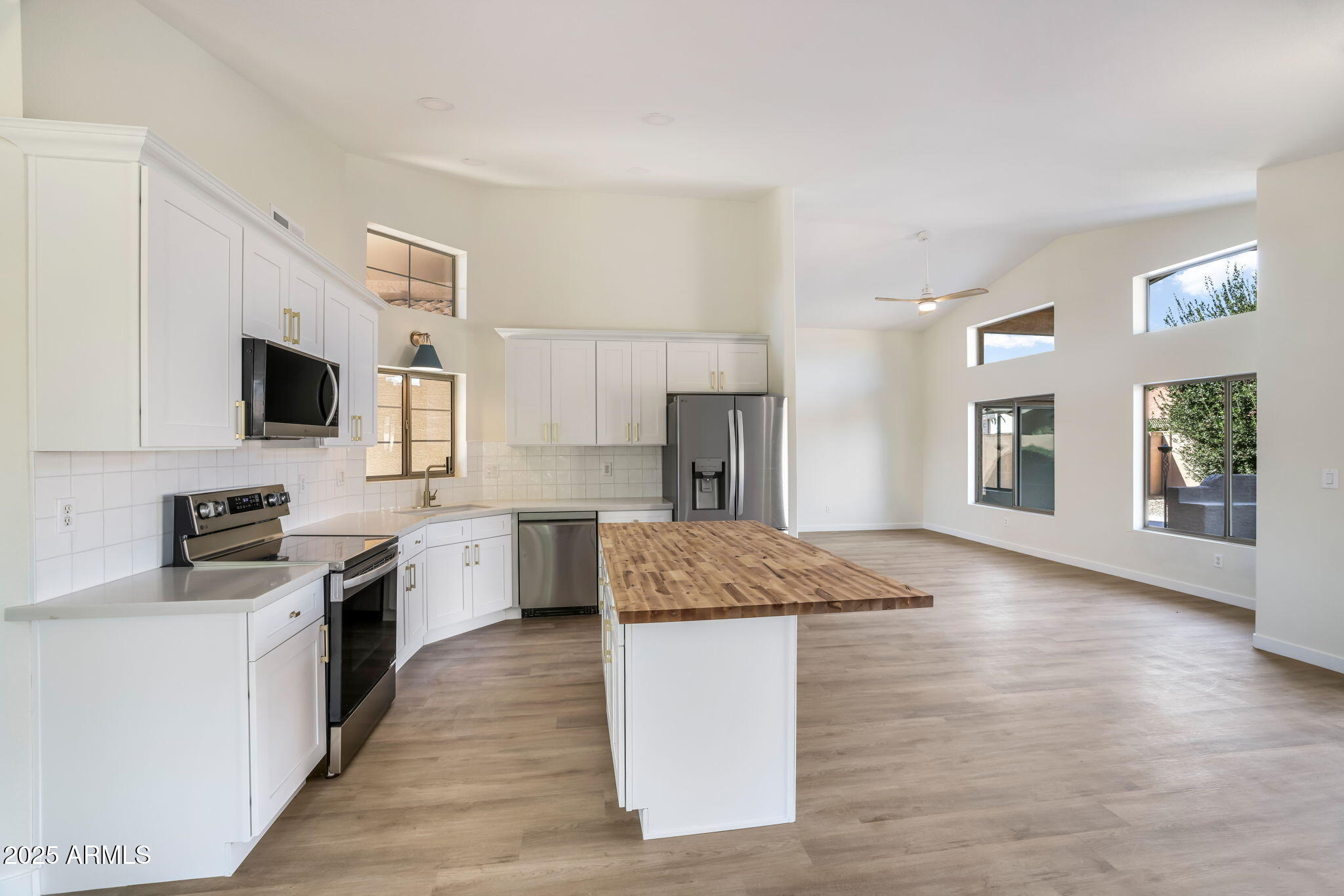 15264 W MULBERRY Drive