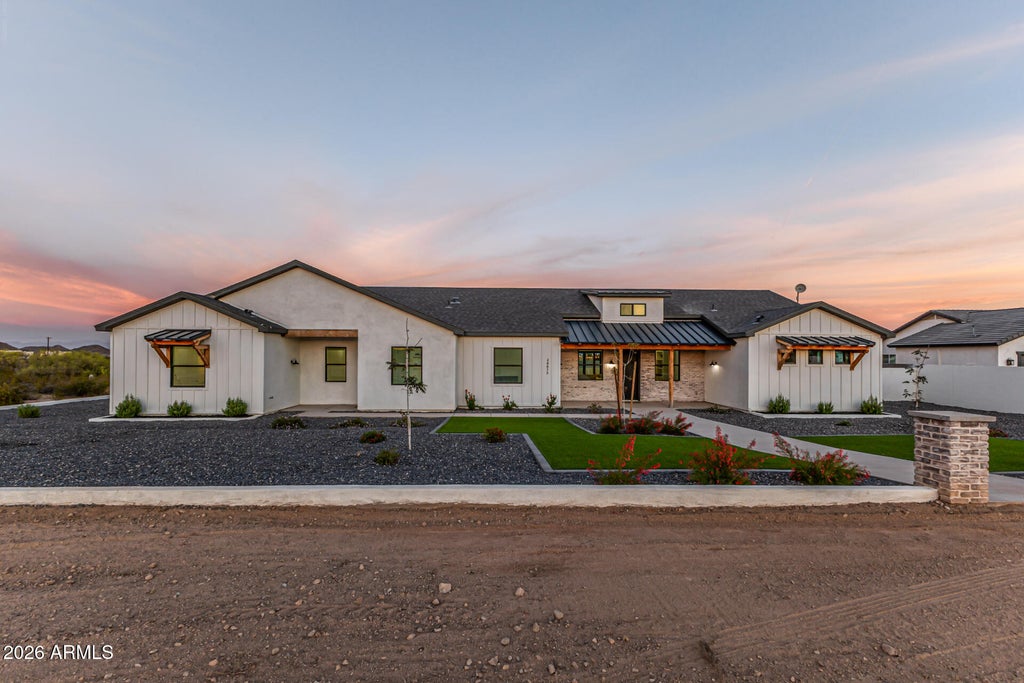 Photo of 28673 N Thompson Road, San Tan Valley, AZ 85144 (MLS # 7060948)