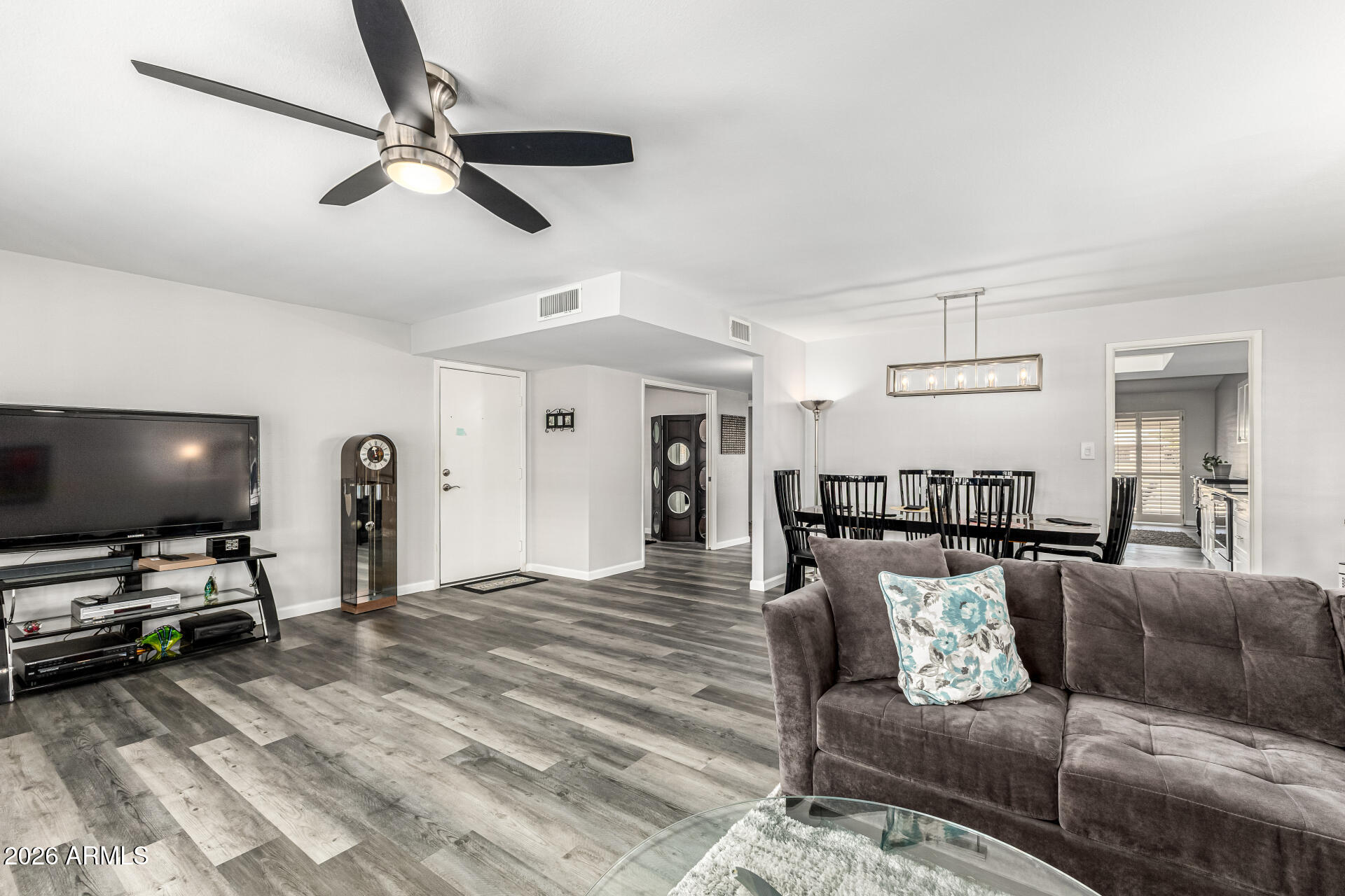 4722 E AHWATUKEE Drive