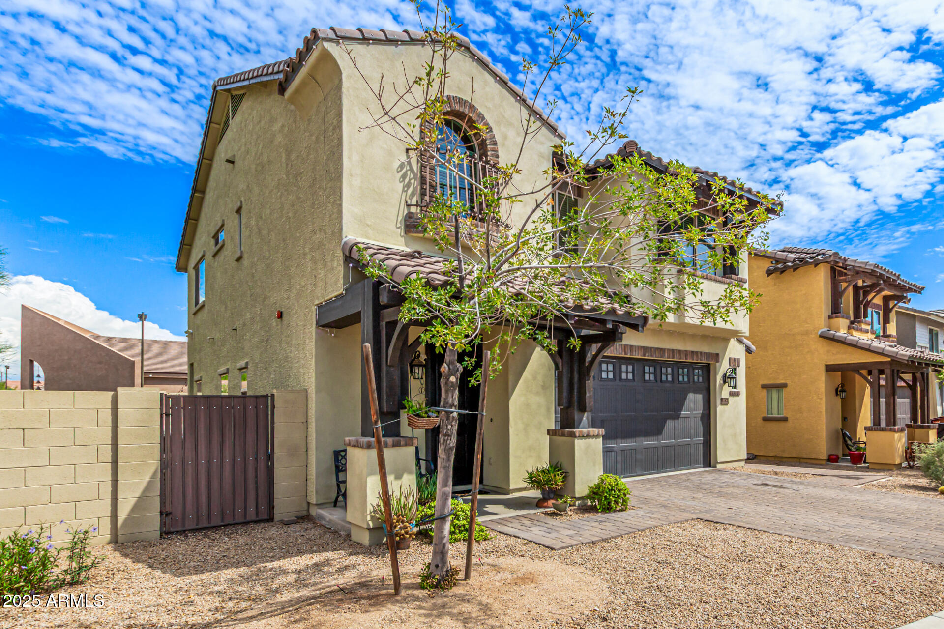 1147 N 86TH Place