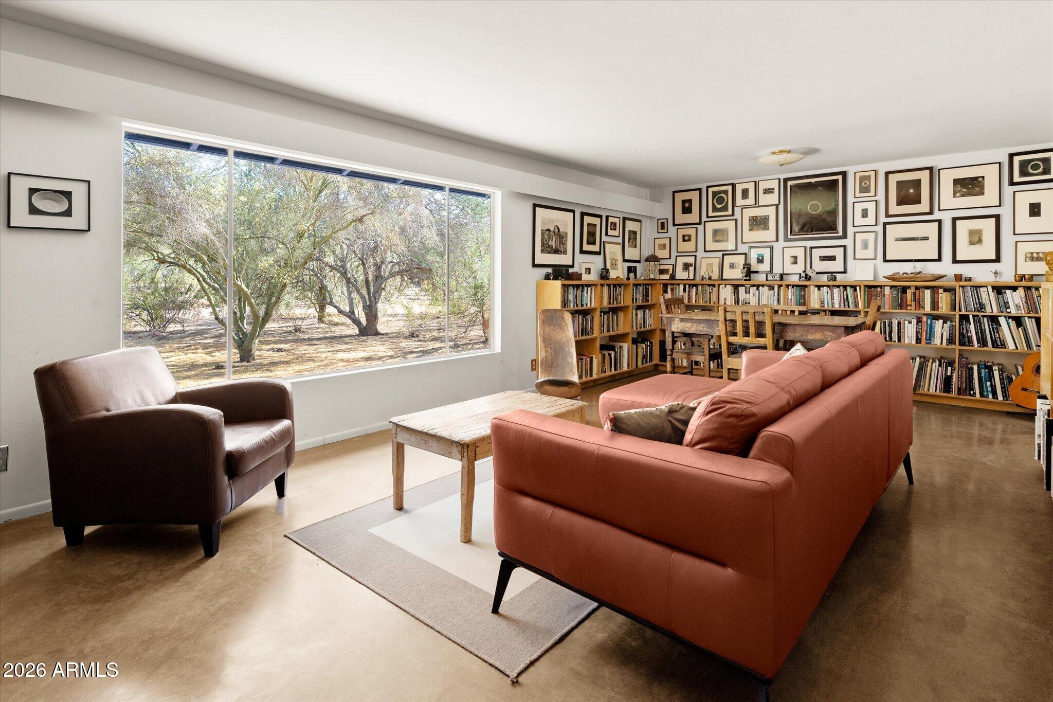 1810 E Euclid Avenue