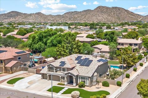 8146 W CAMINO DE ORO -- Peoria AZ 85383