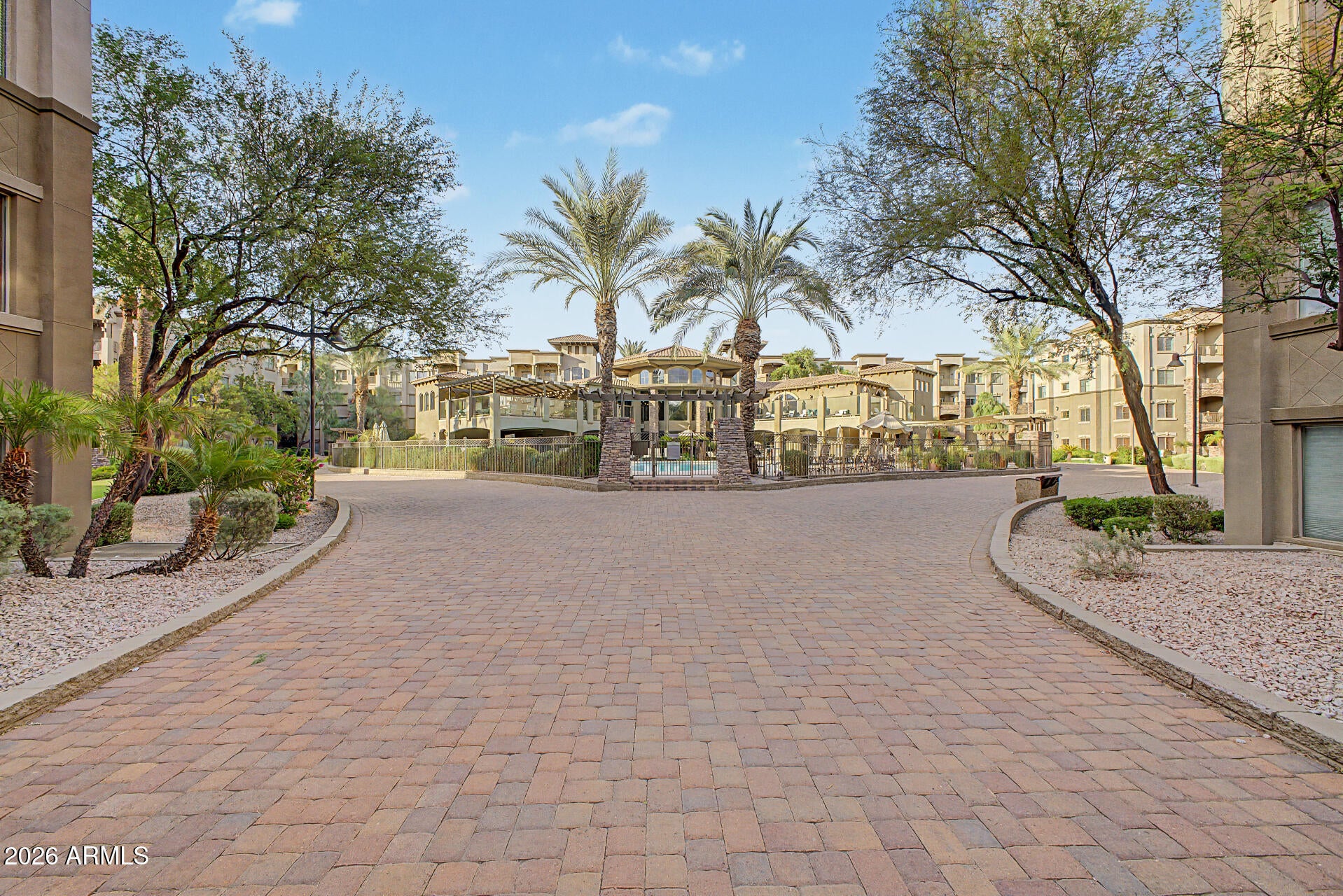 5350 E DEER VALLEY Drive 3422