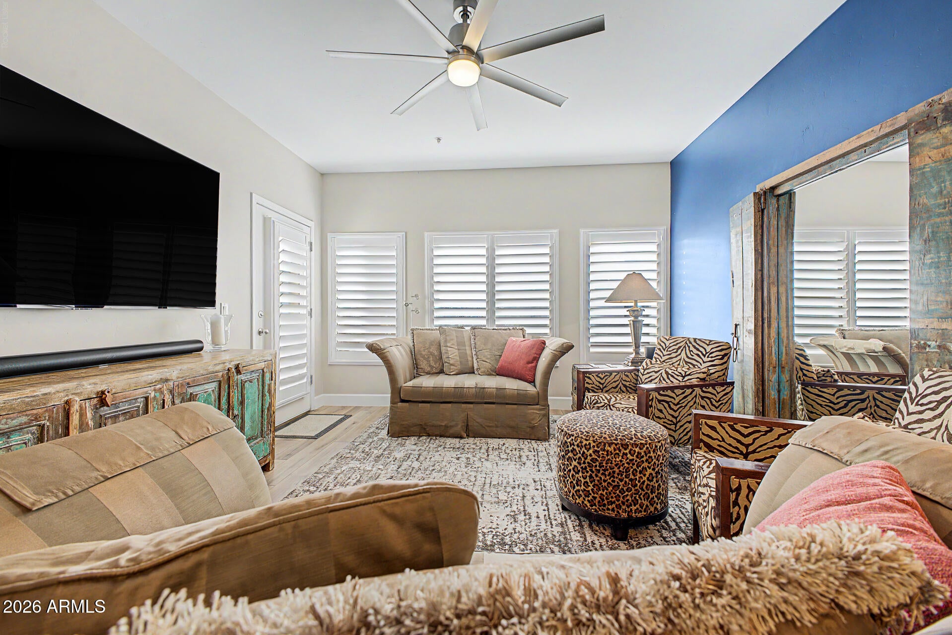 5350 E DEER VALLEY Drive 3422