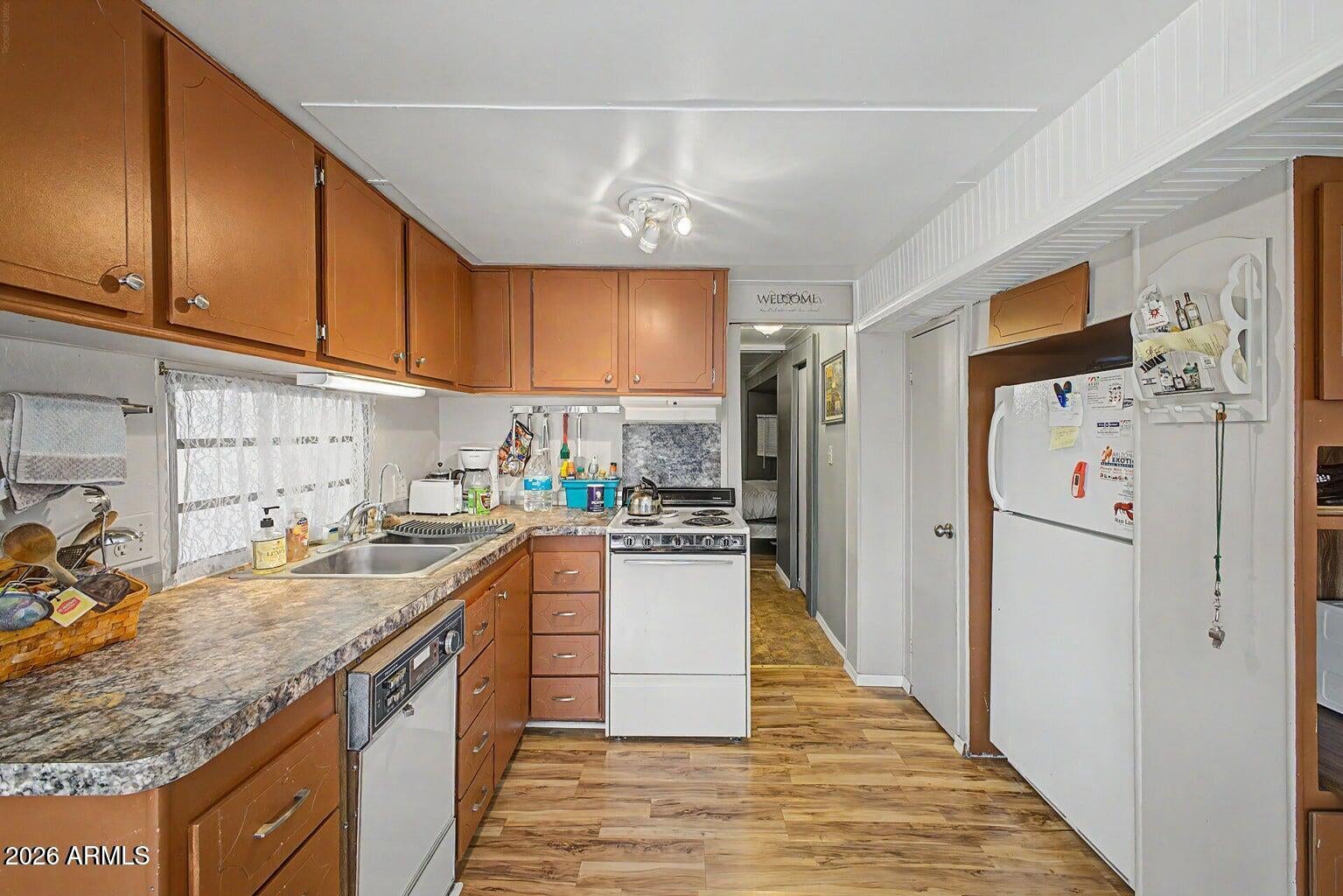 118 E BARREL CACTUS Lane