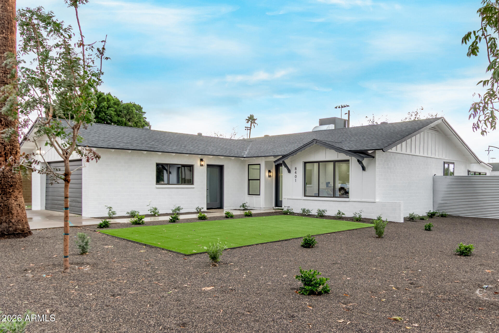 8401 E SAN MIGUEL Avenue