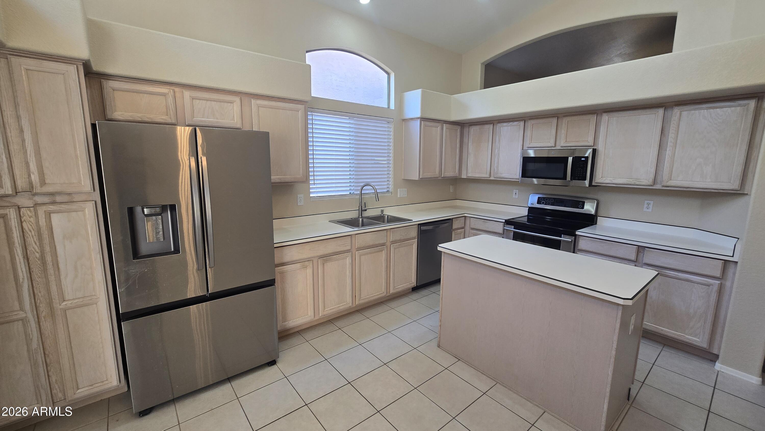8362 W MELINDA Lane