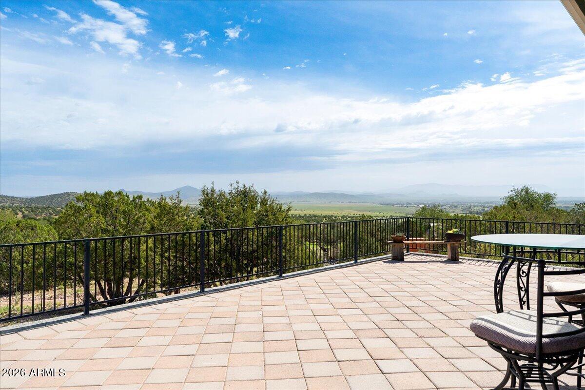 4172 N ROCKY TOP --