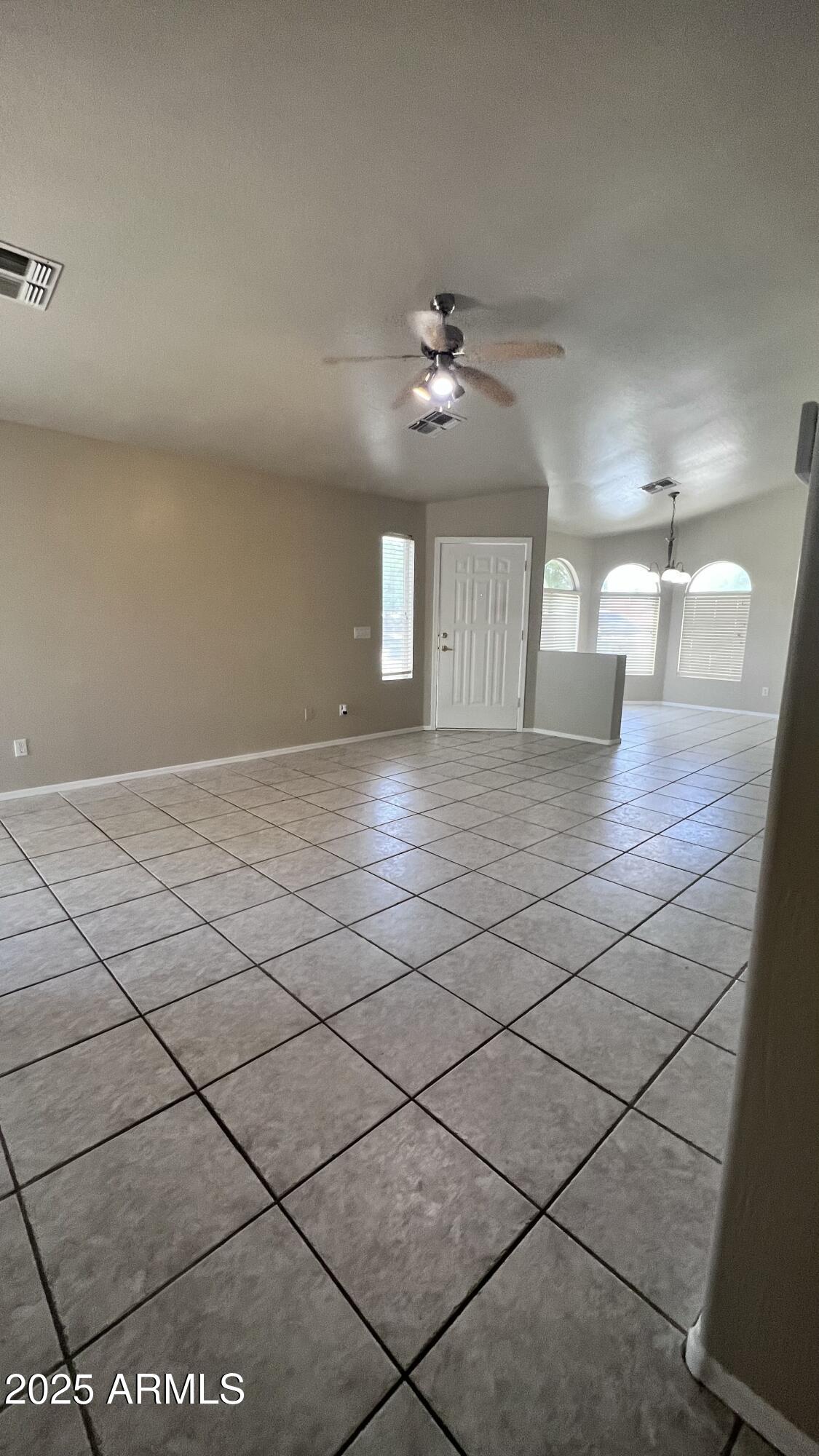 2221 E UNION HILLS Drive 157