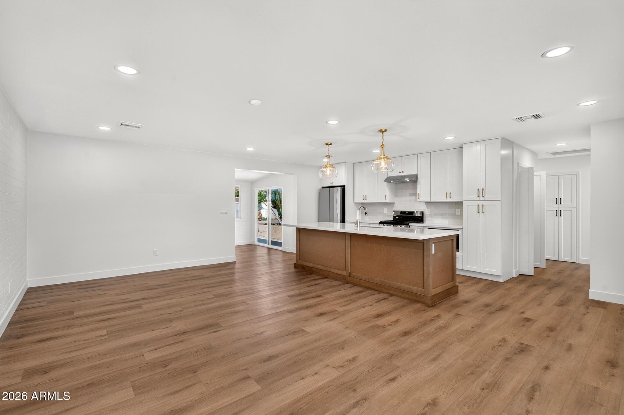 10856 W OAKMONT Drive