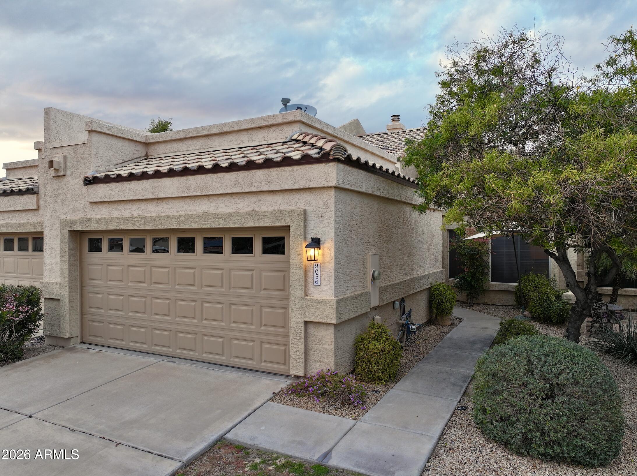 9056 W PORT ROYALE Lane