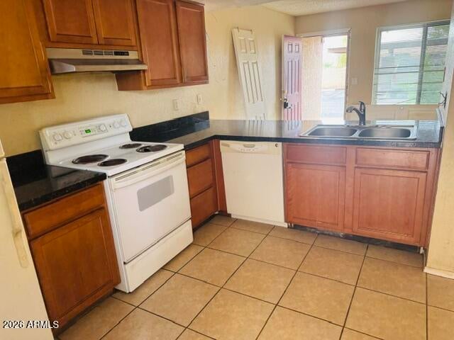 4828 W ORANGEWOOD Avenue 105