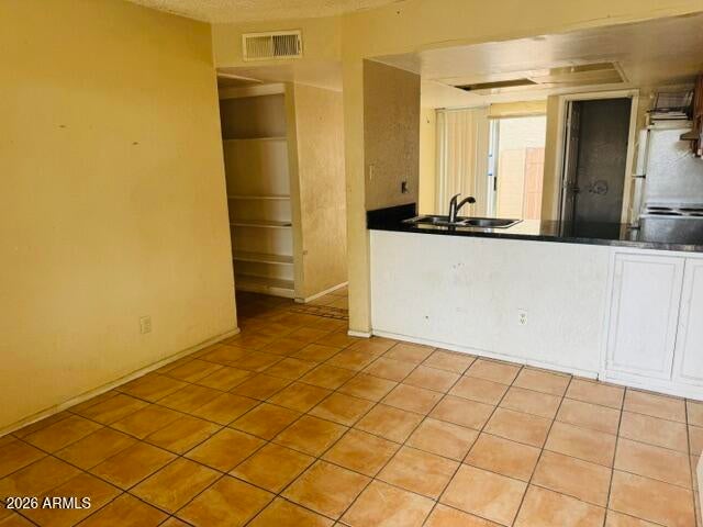 4828 W ORANGEWOOD Avenue 105