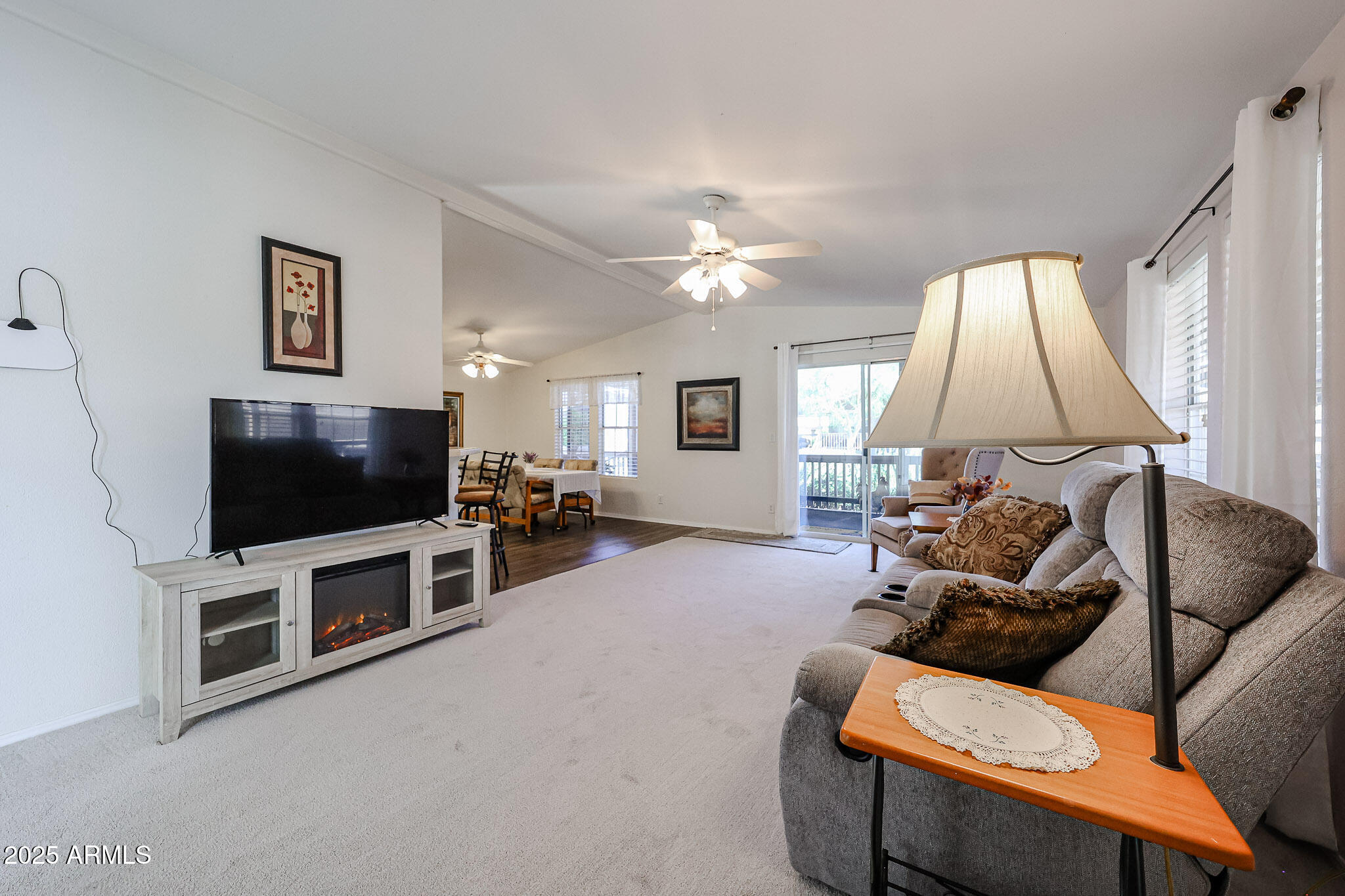 3901 E PINNACLE PEAK Road 83