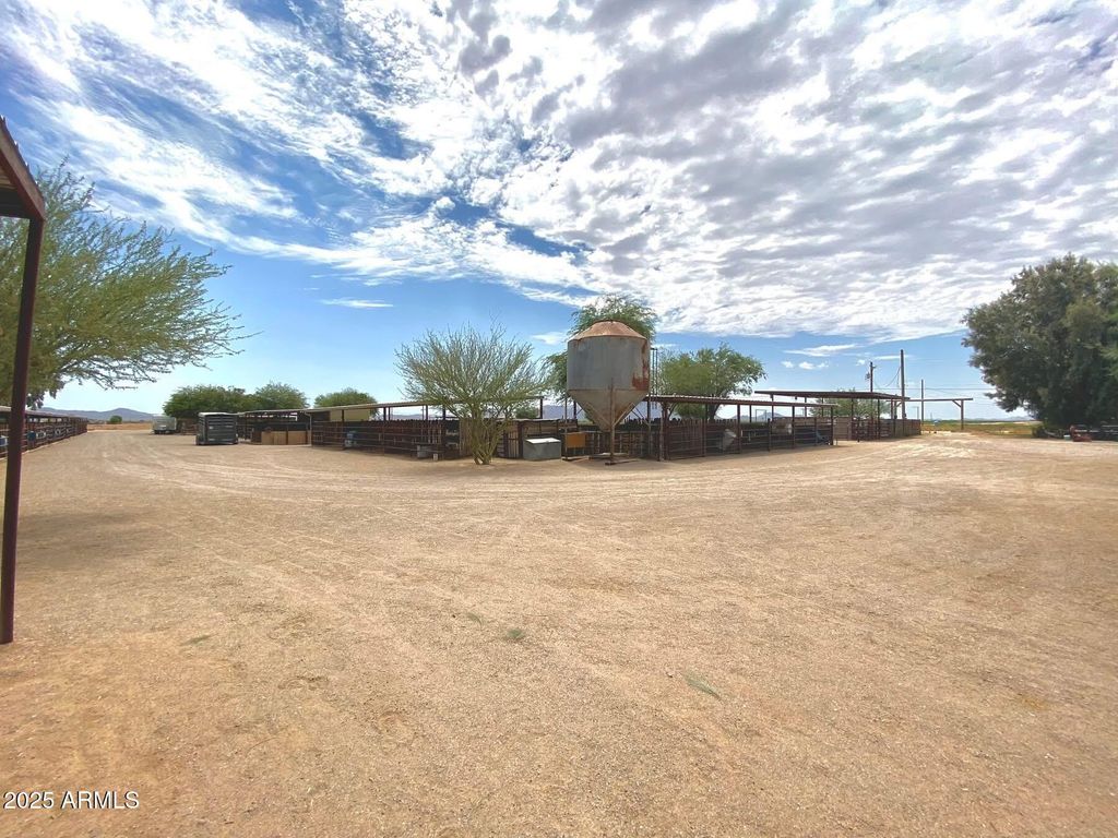 Photo of 642 E Cornman Road, Coolidge, AZ 85128 (MLS # 6726835)