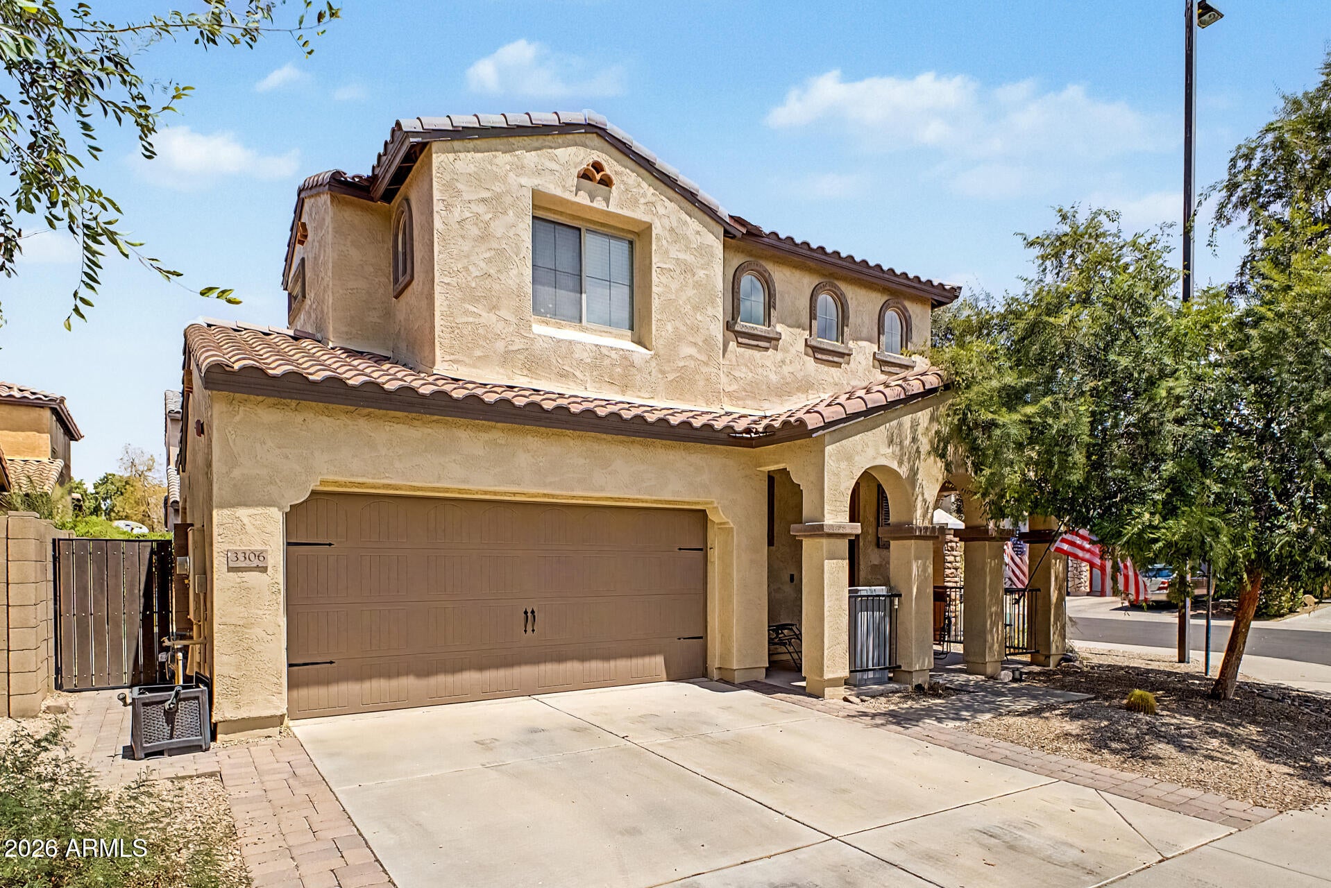3306 E MEADOWVIEW Drive