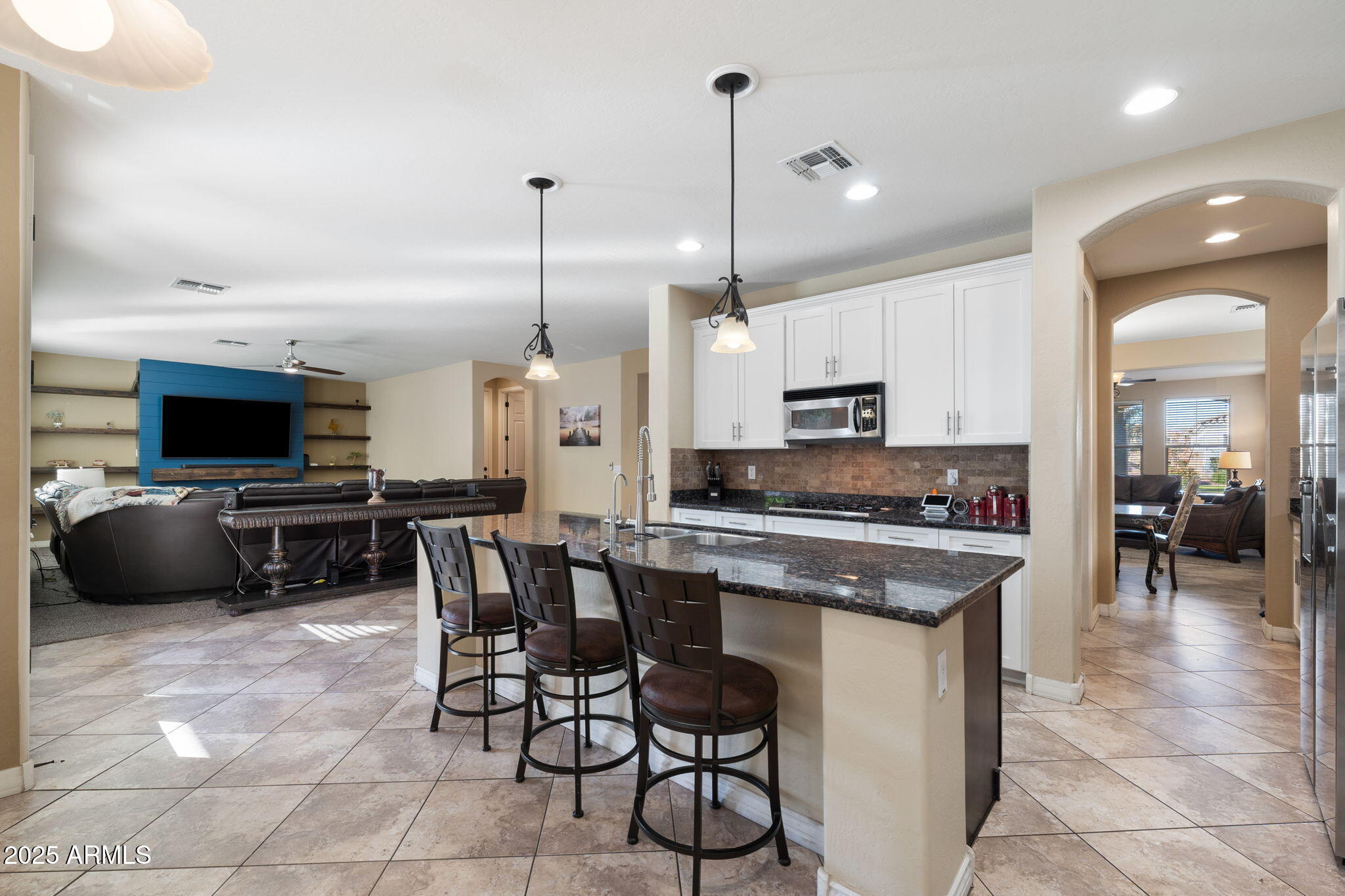 3115 E TURNBERRY Drive