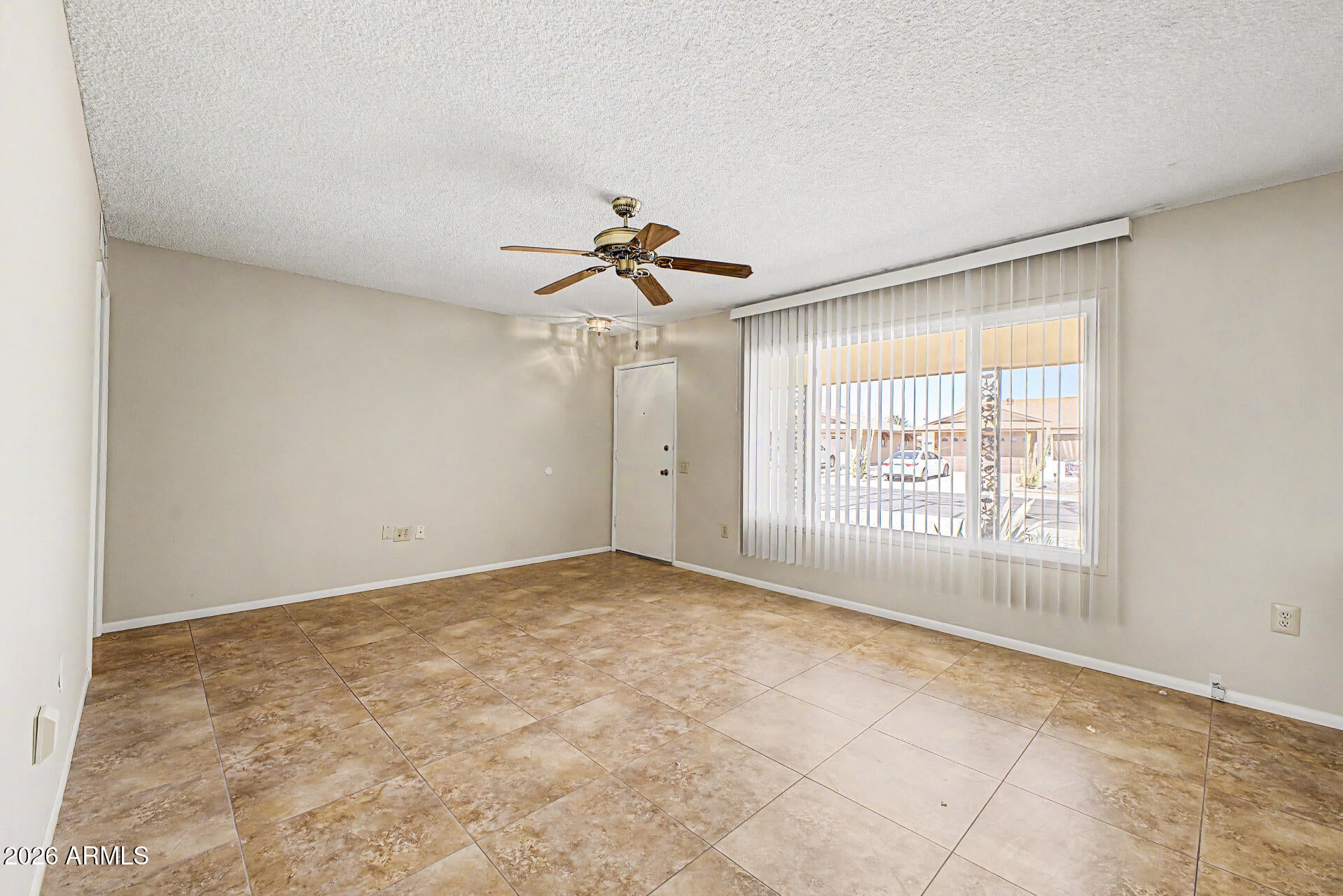 17602 N FOOTHILLS Drive