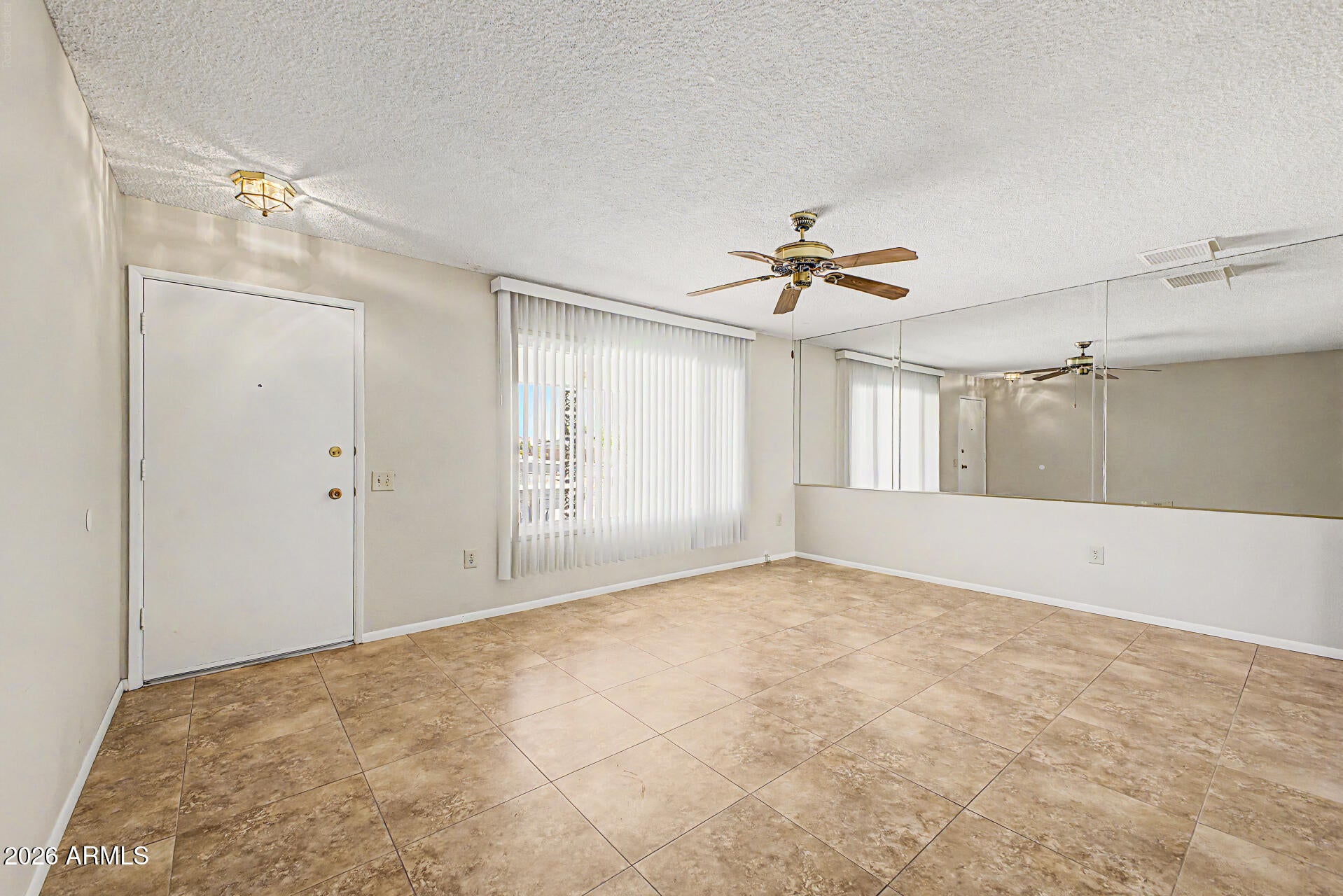 17602 N FOOTHILLS Drive