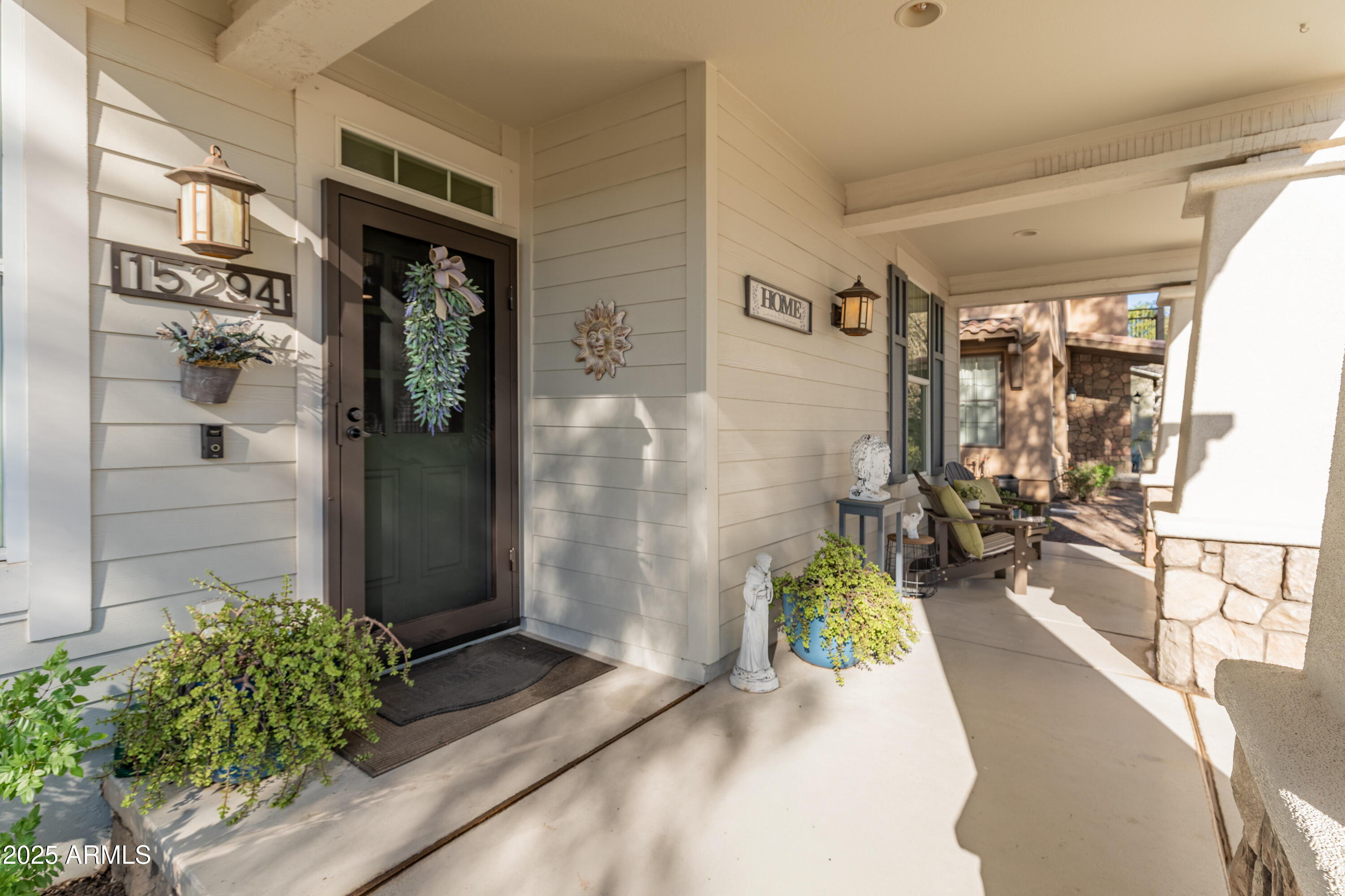 15294 W OLD OAK Lane